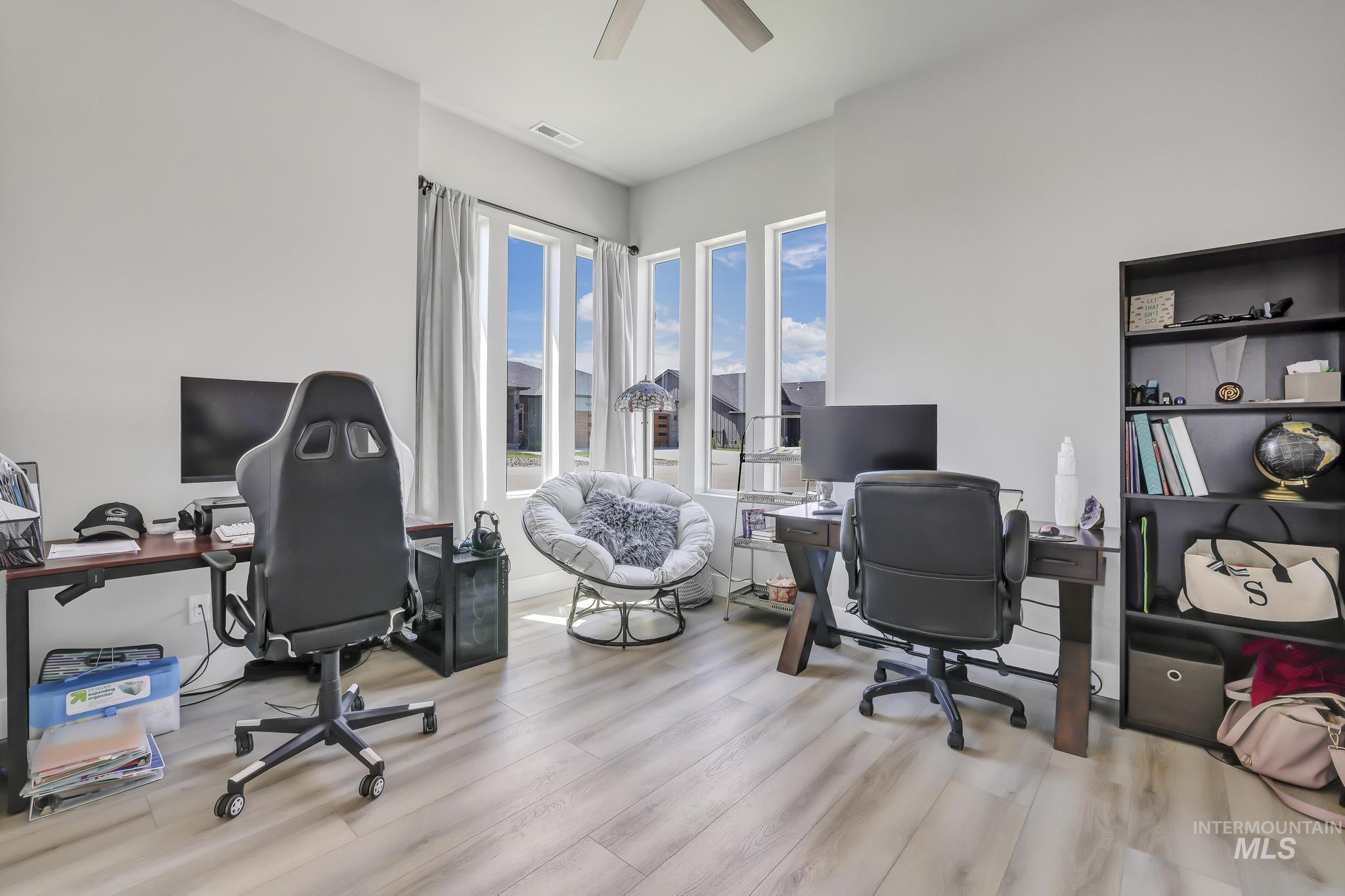 1502 Clear Creek Loop Property Photo 32