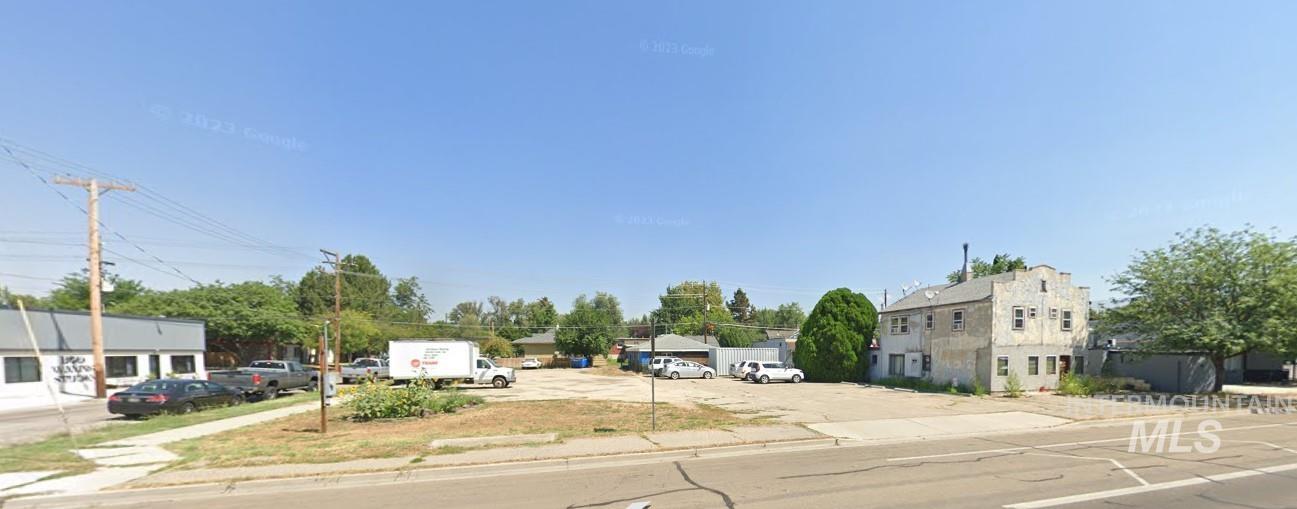 Property Photo 3