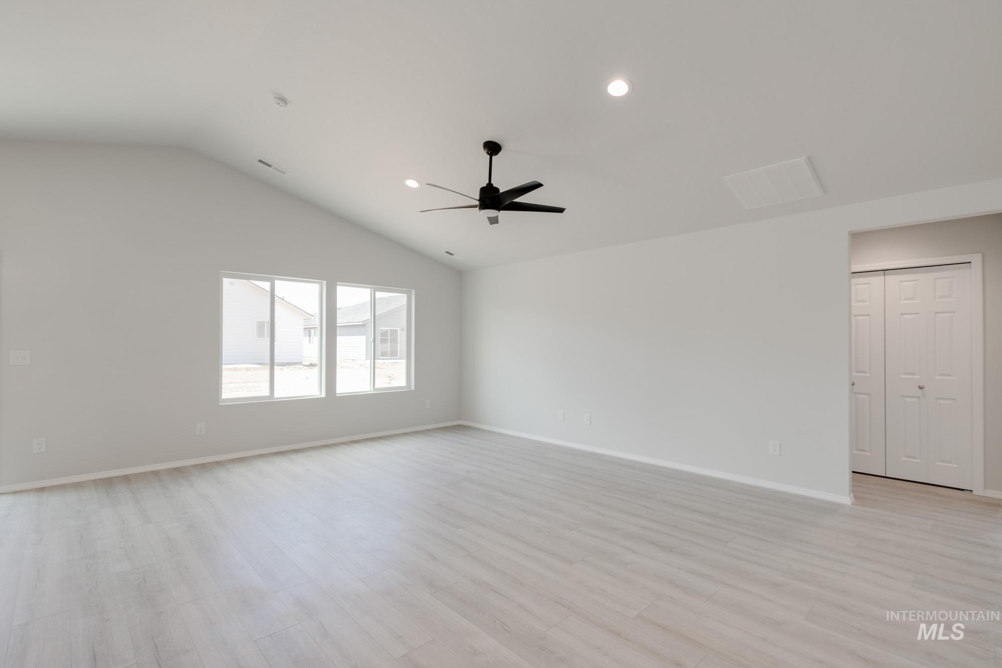 1725 Sw Pegasus Peak Ave Property Photo 11