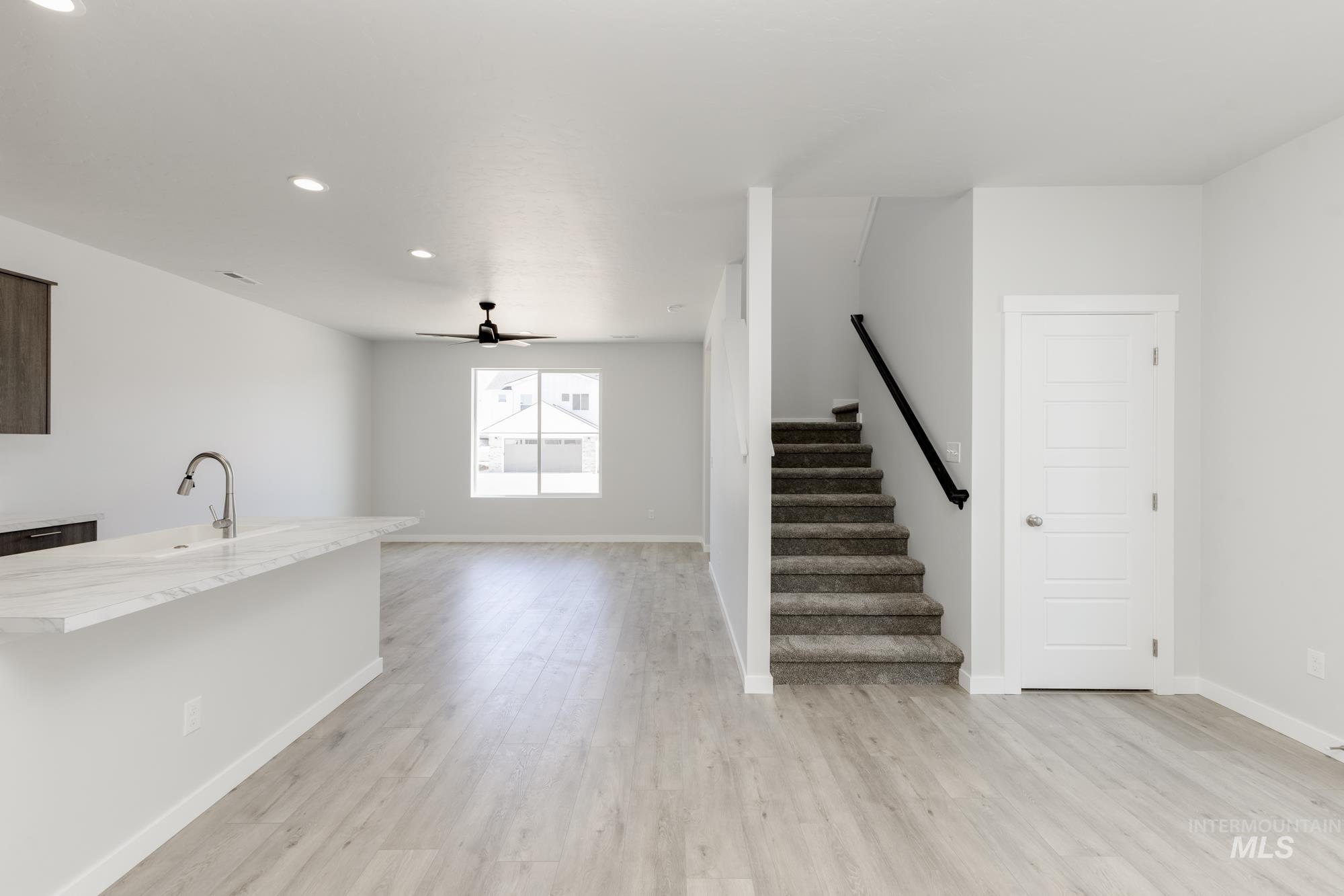 4391 N Magical Creek Ave Property Photo 10