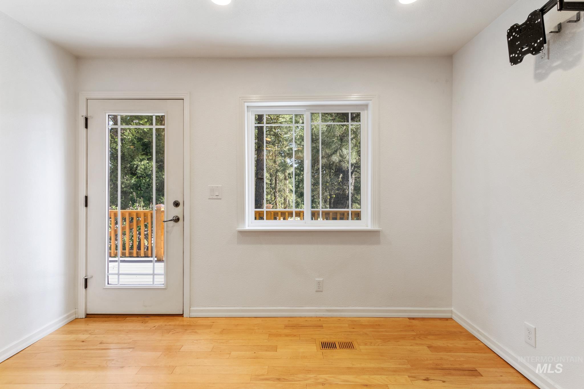8 Bull Pine Road Property Photo 15