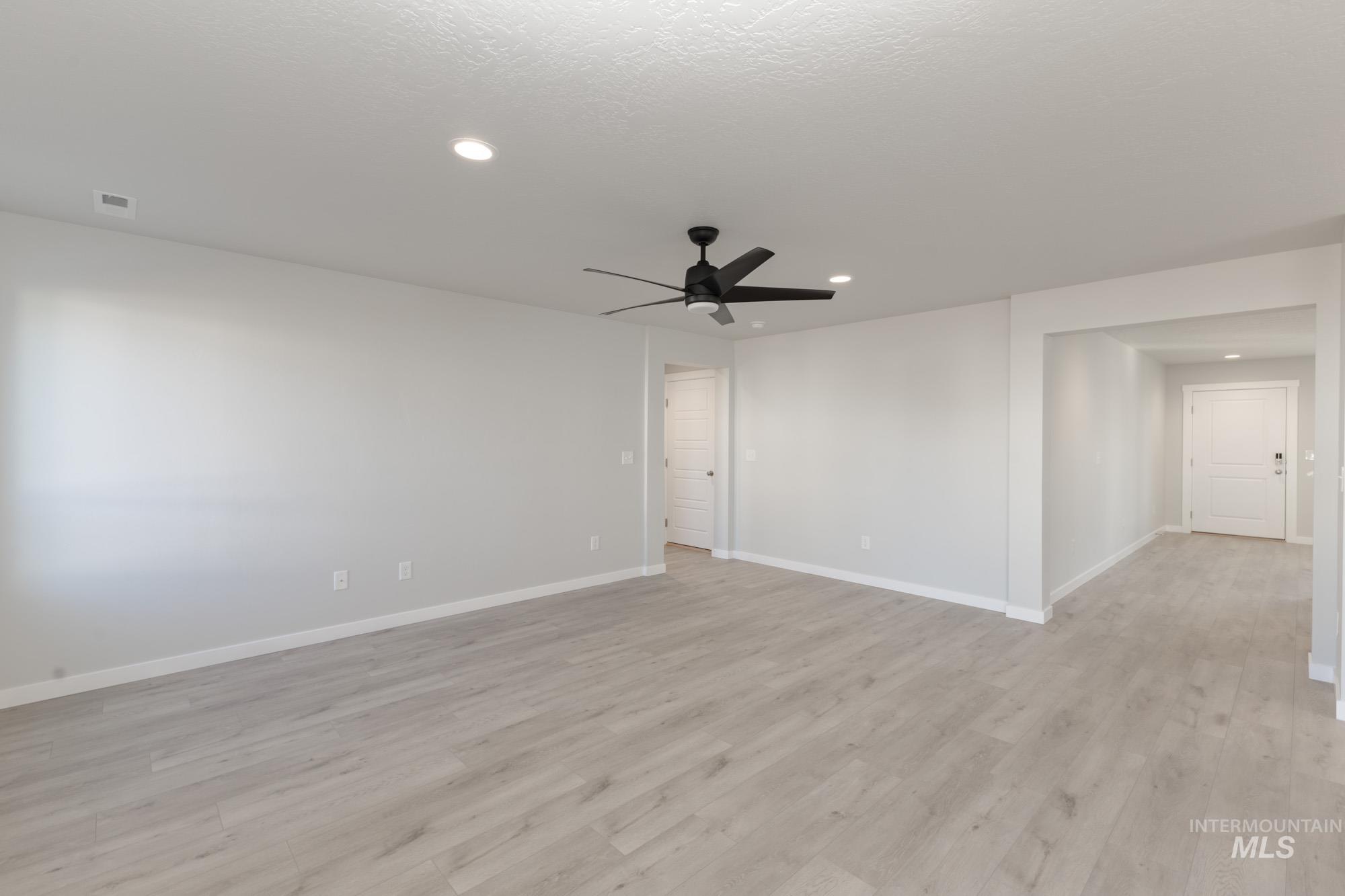 8150 E Bright Angel Dr Property Photo 9