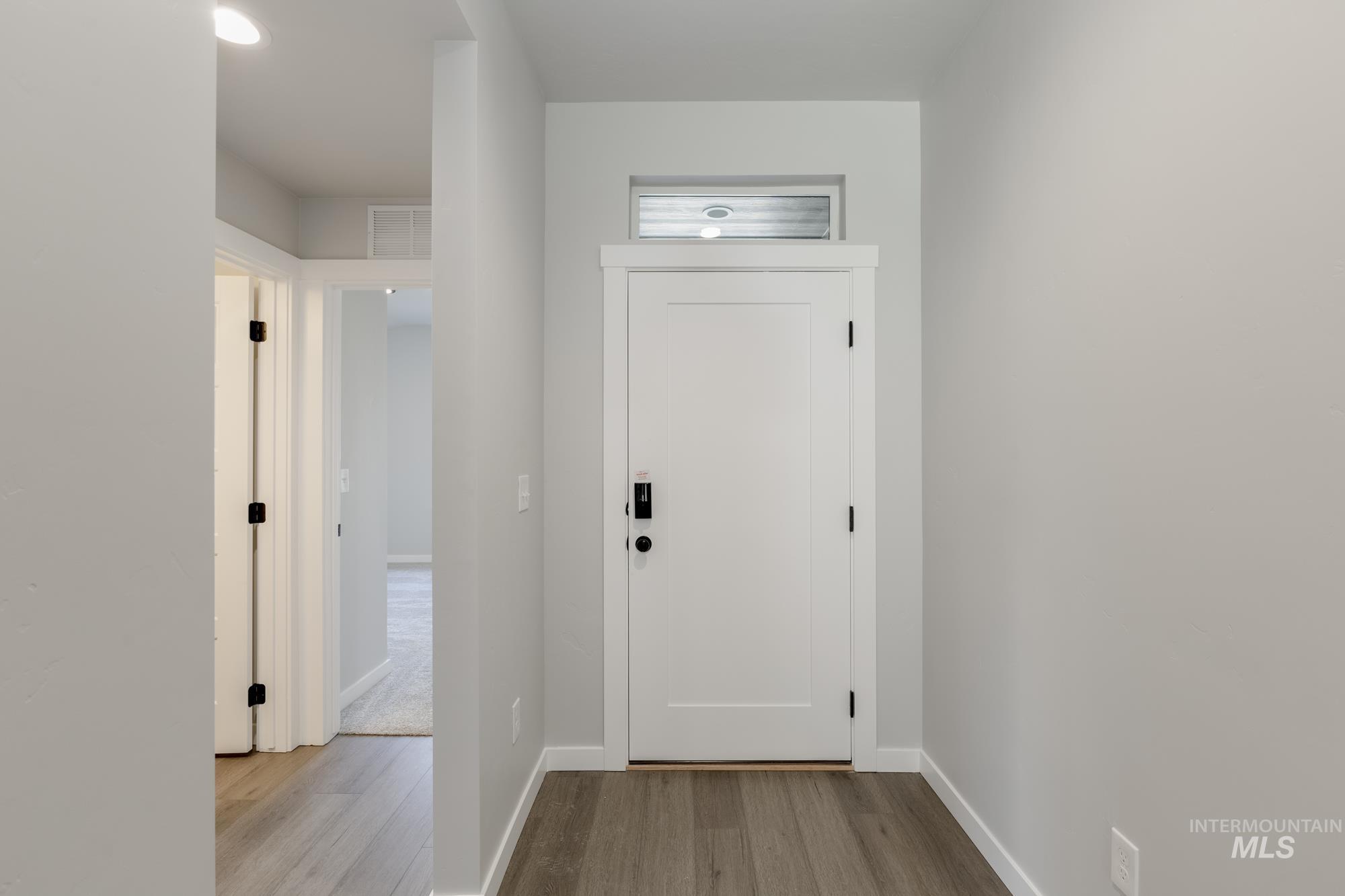 1481 Silver Valley St Property Photo 2
