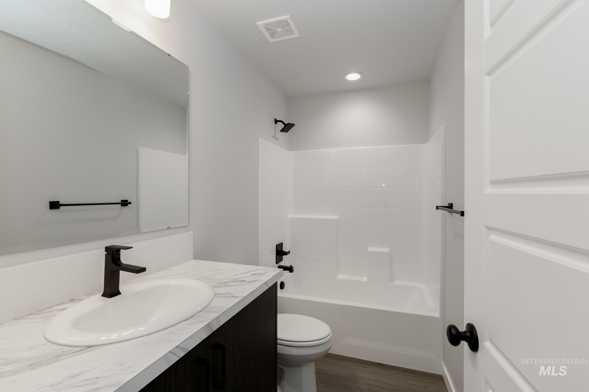 1481 Silver Valley St Property Photo 13