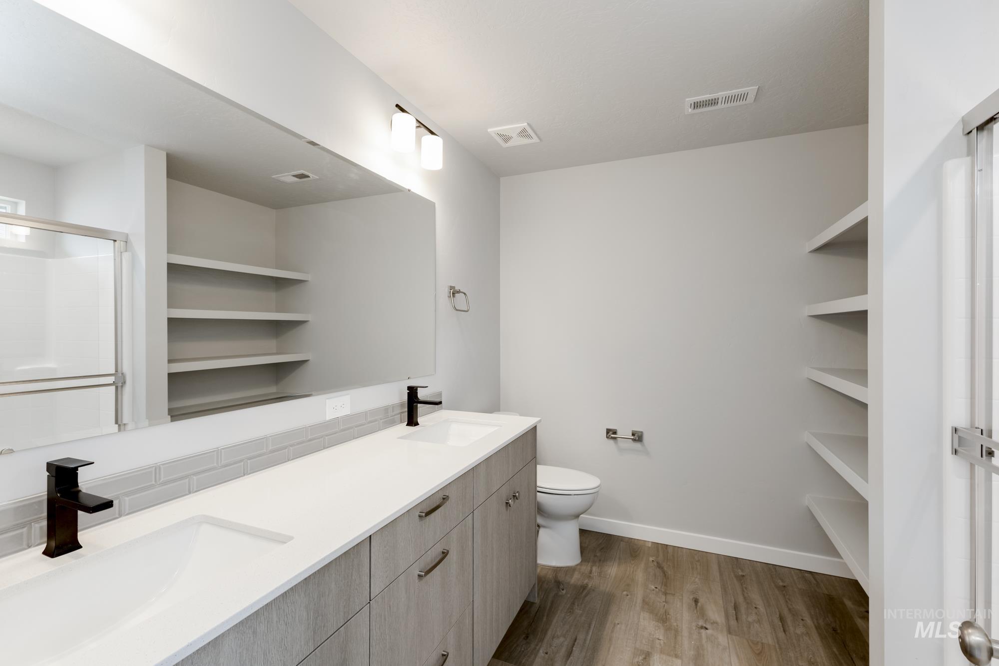 11122 Canvas St Property Photo 19
