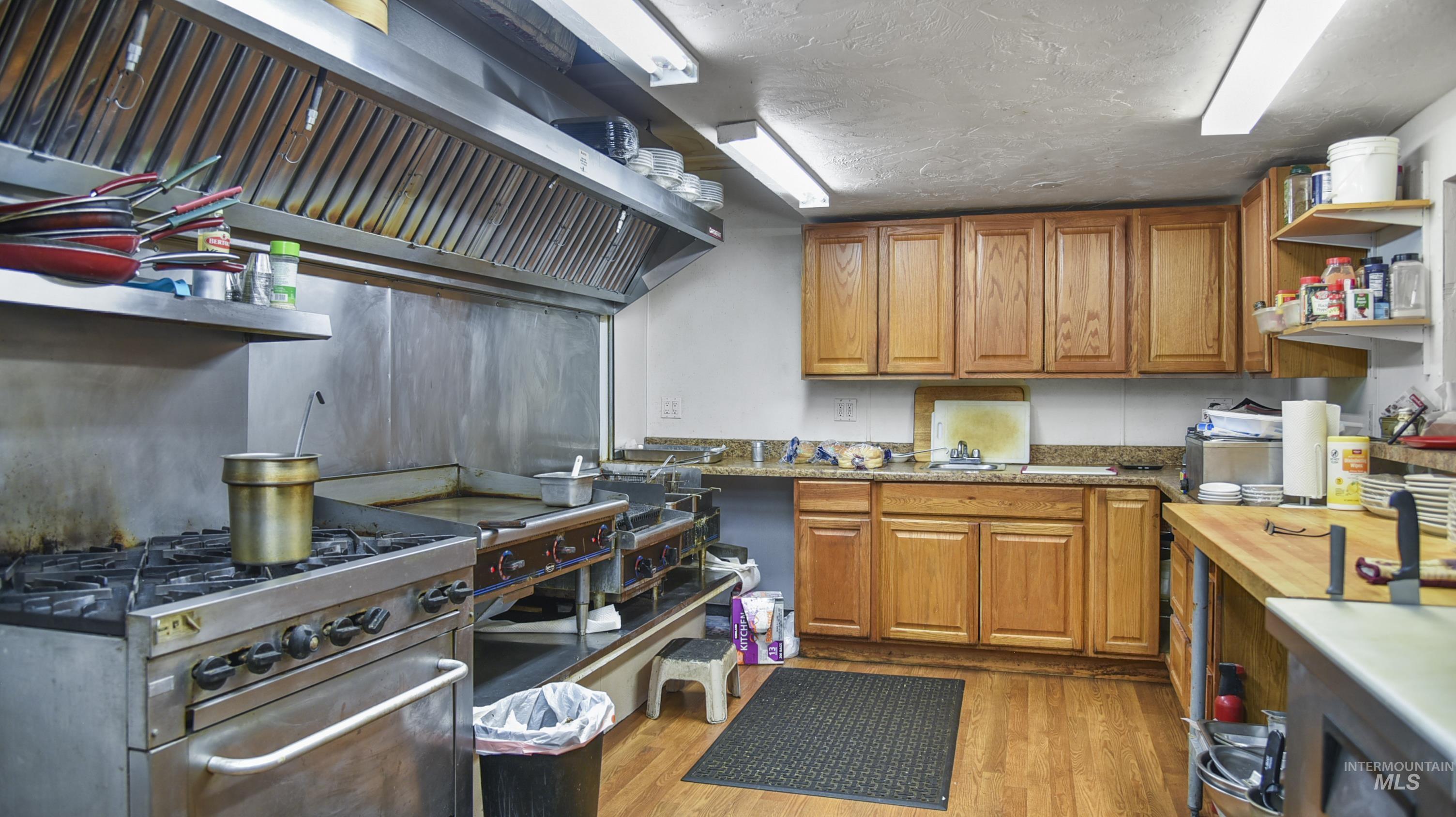 153 W Walnut Dr. Property Photo 18