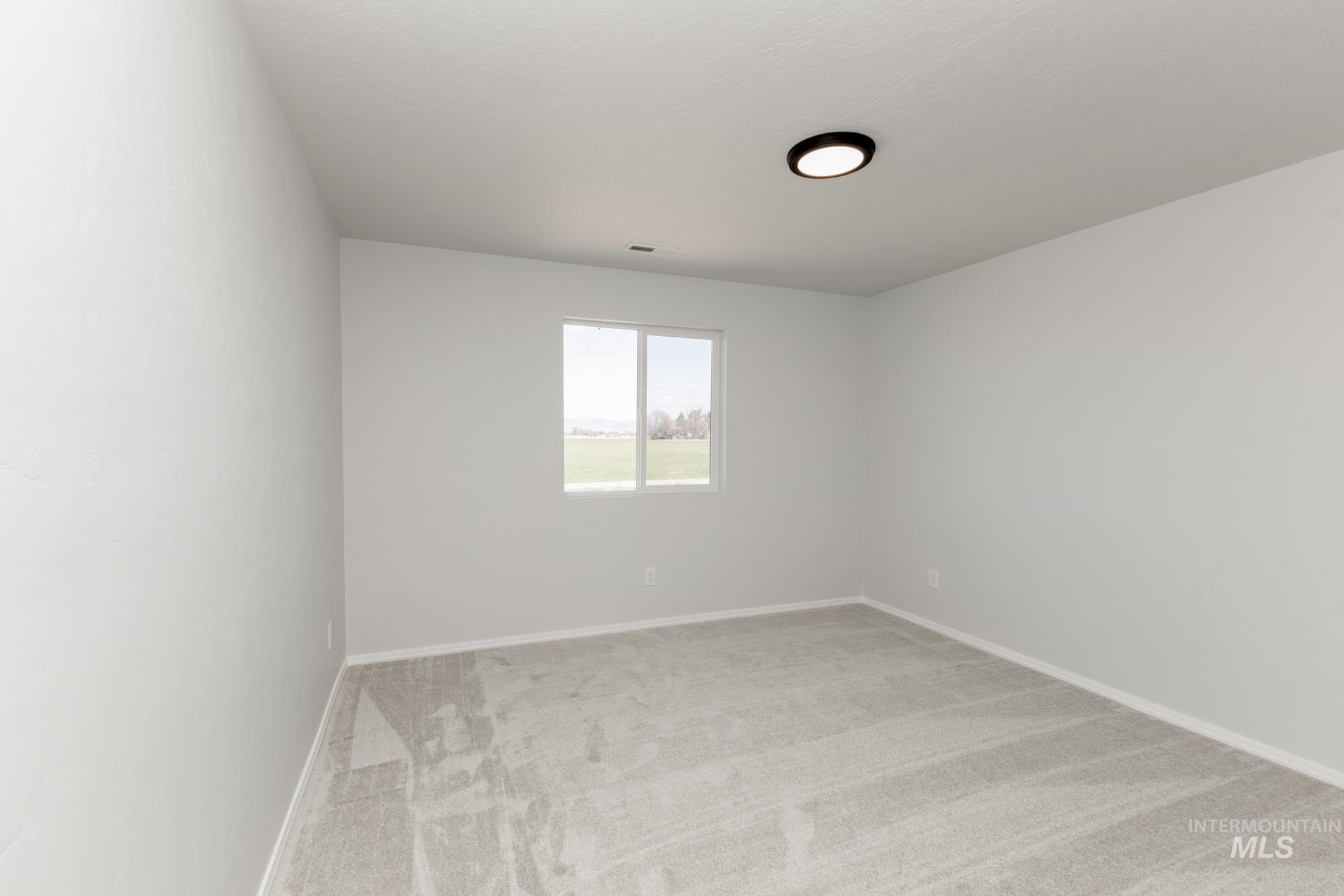 7286 E Shields Dr Property Photo 18