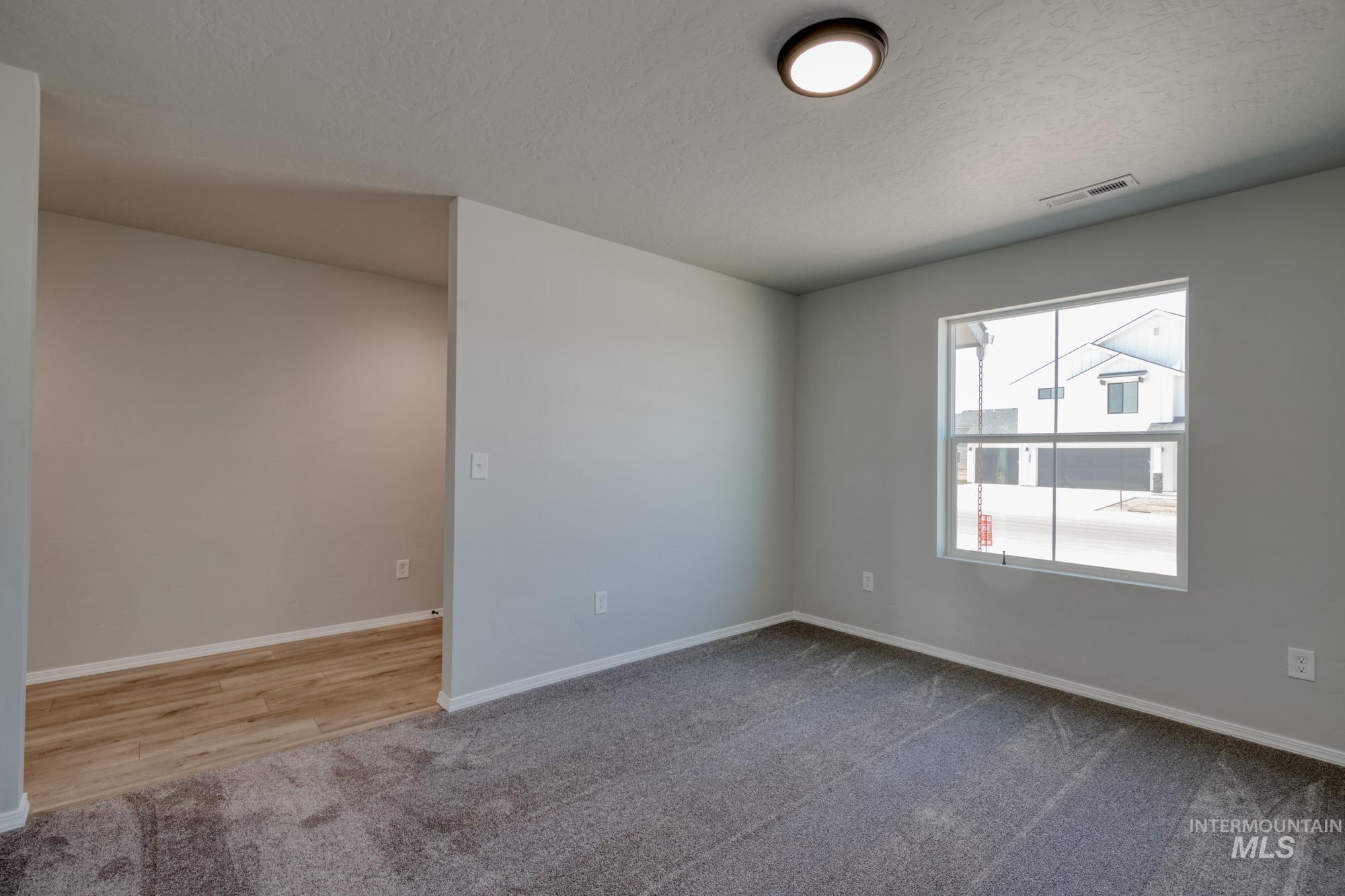 318 Chalcedony Ave Property Photo 16