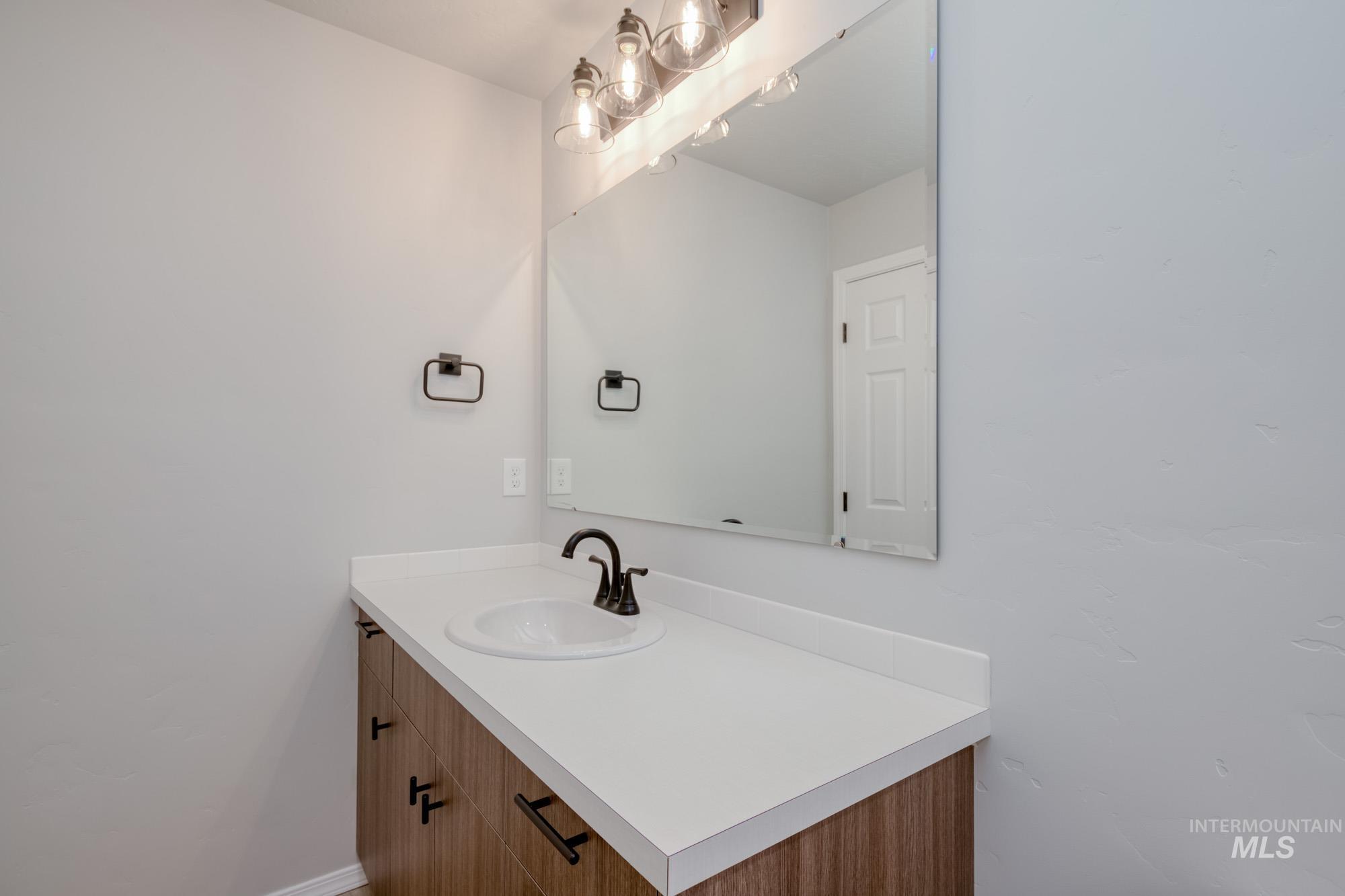 318 Chalcedony Ave Property Photo 19
