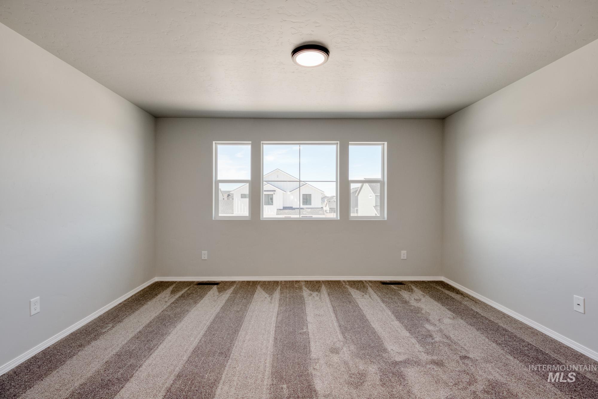 318 Chalcedony Ave Property Photo 21