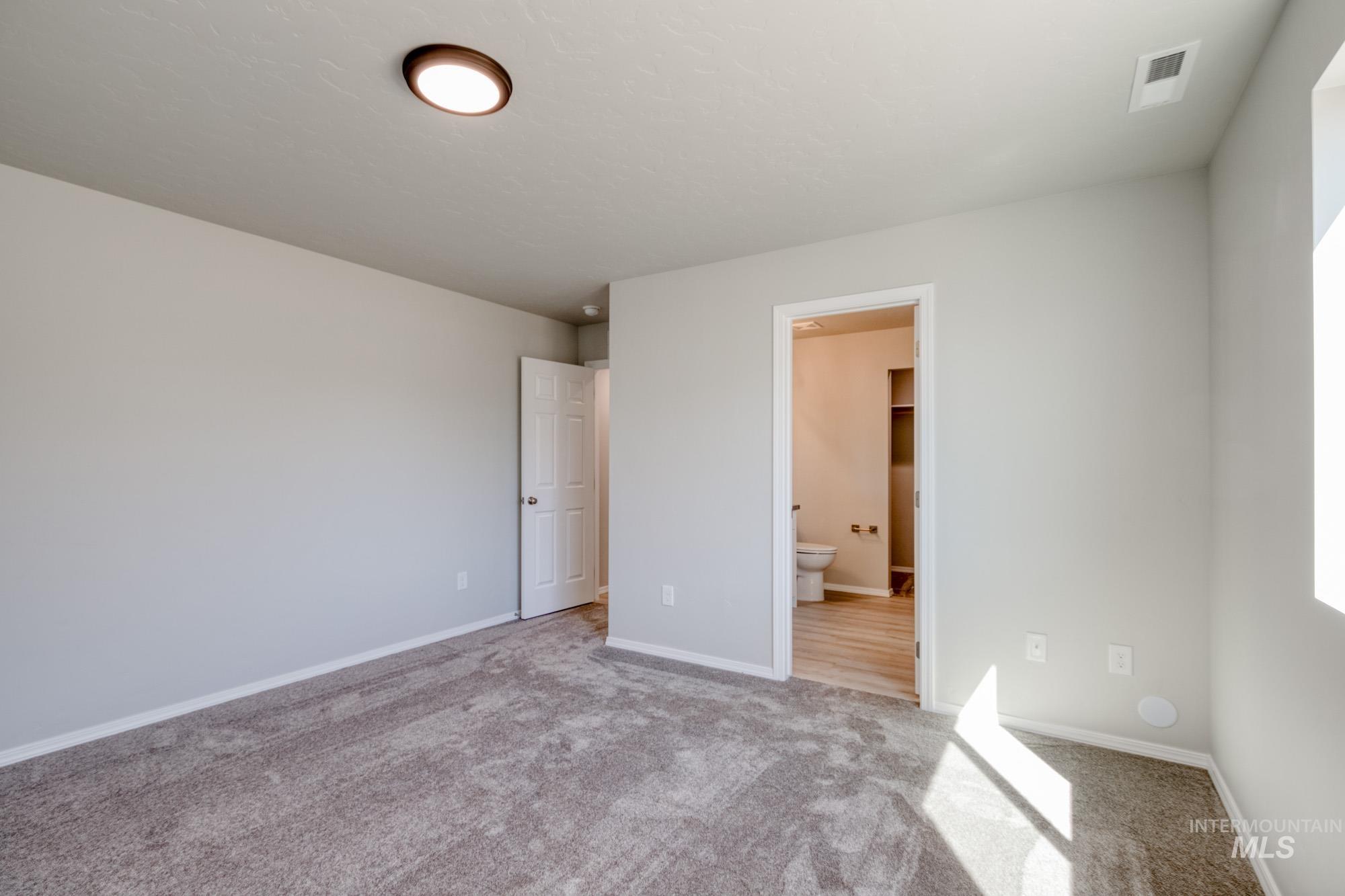 310 Chalcedony Ave Property Photo 17