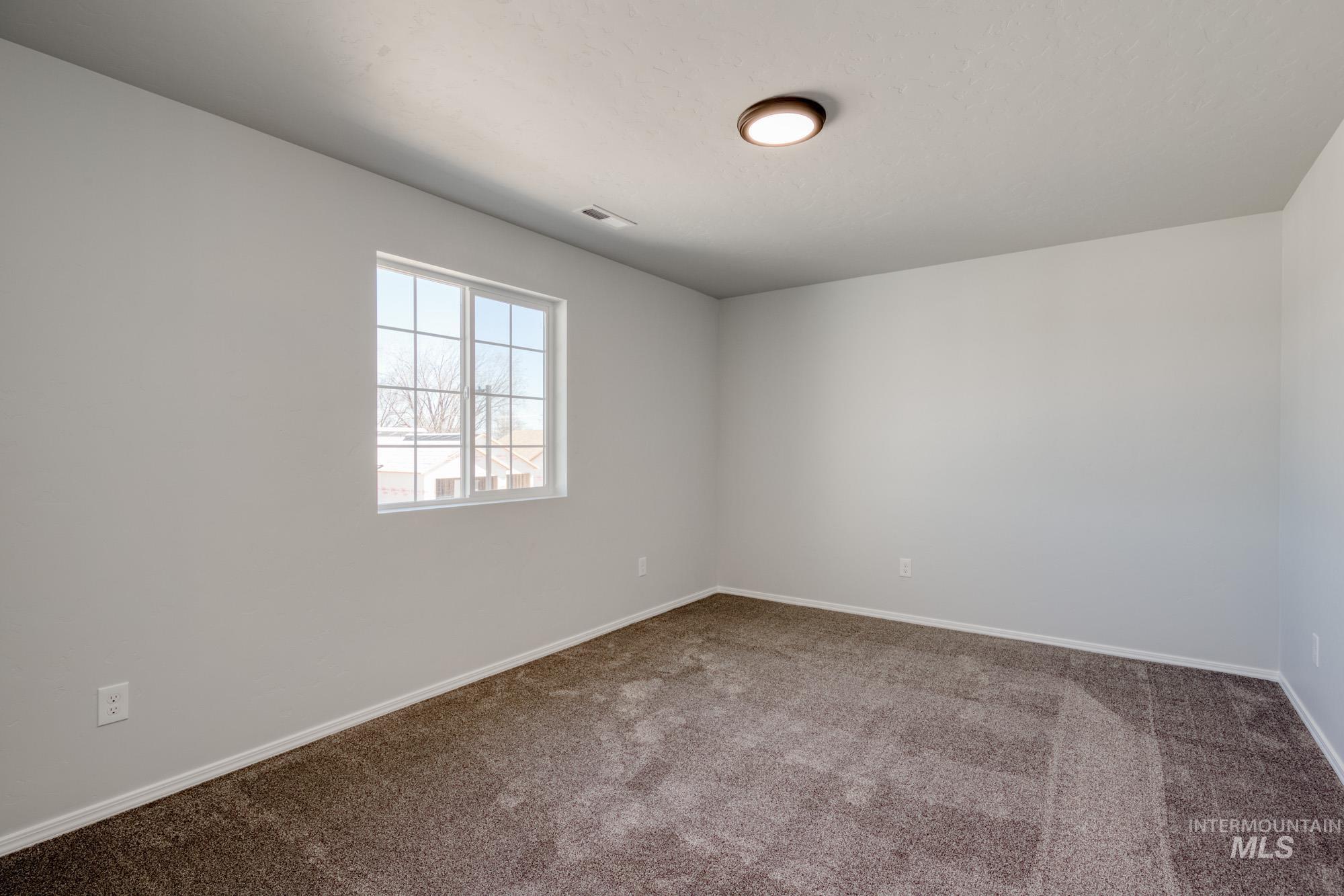 207 Goldstone Ave Property Photo 18