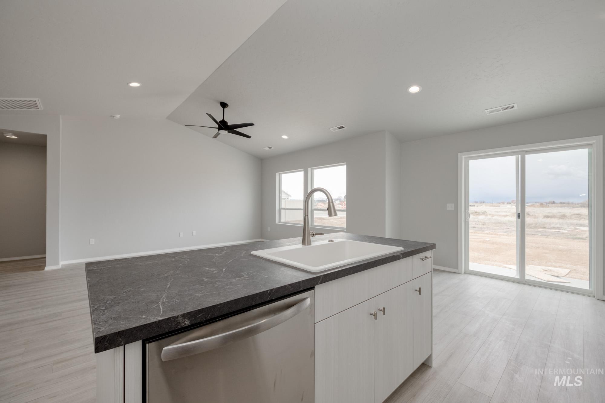 2583 N Arroyo Vista Way Property Photo 6
