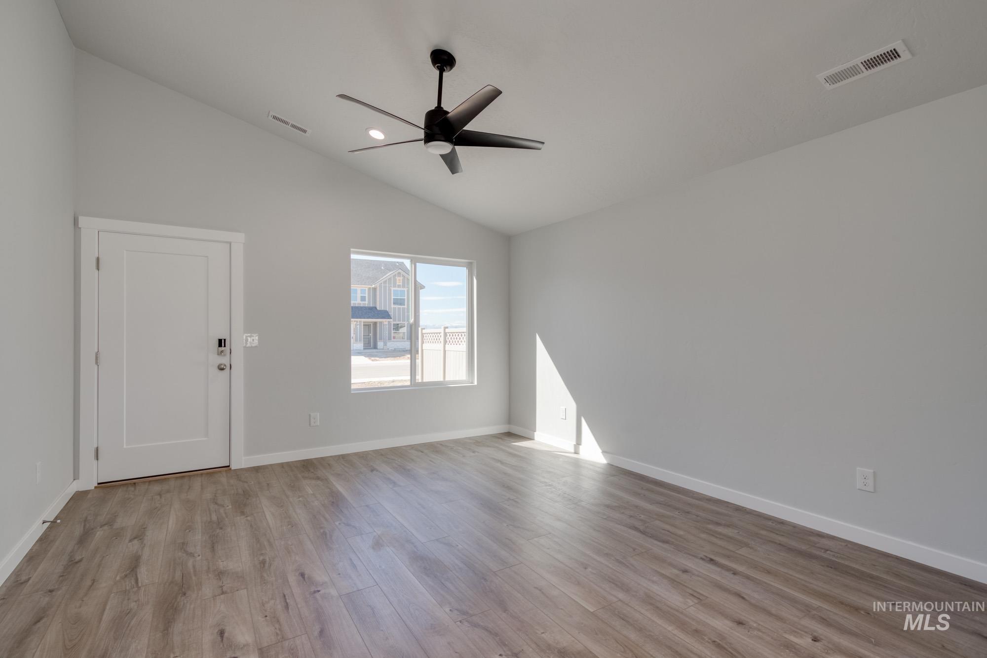 2372 W Opalite Dr Property Photo 10