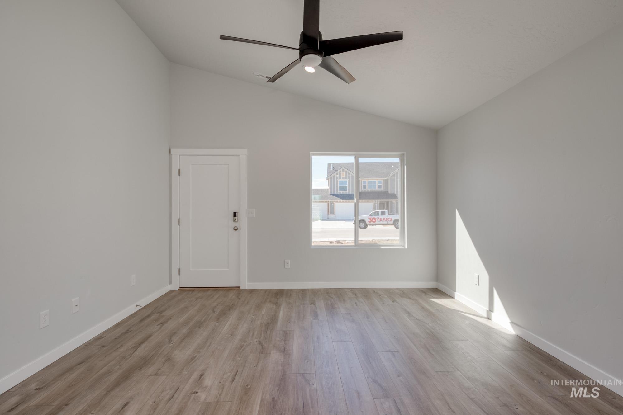 2372 W Opalite Dr Property Photo 12