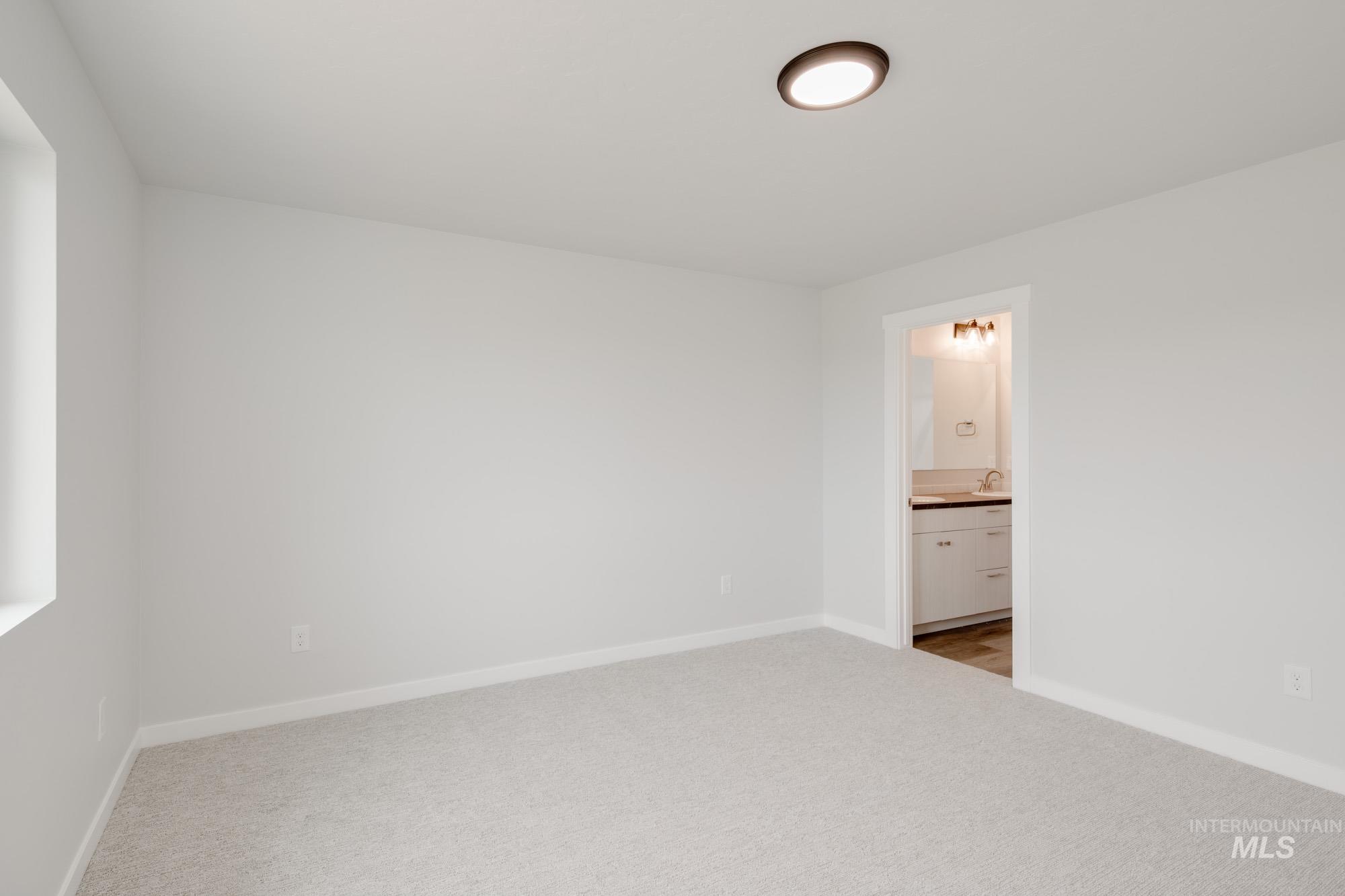 2348 W Opalite Dr Property Photo 20
