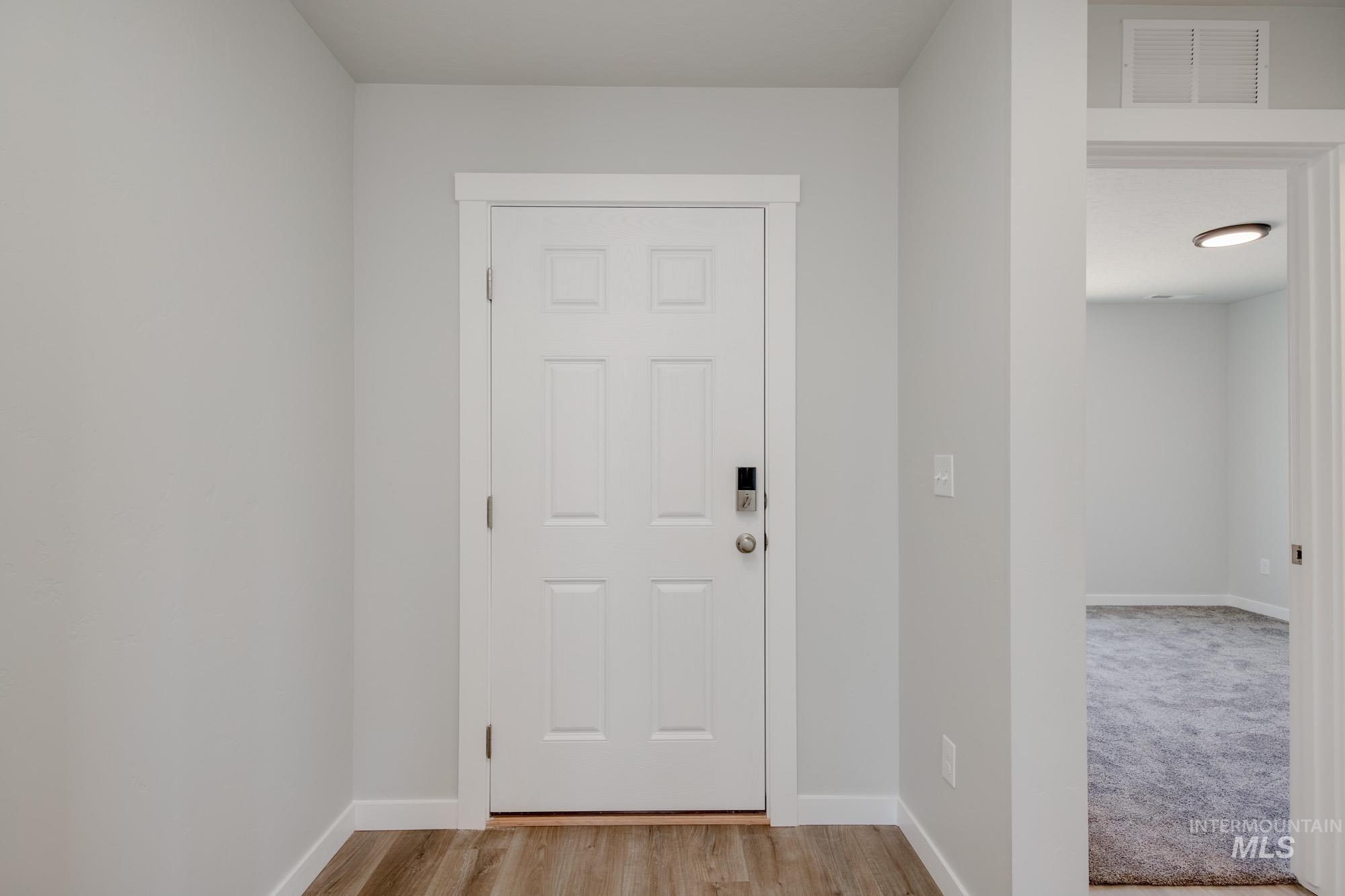 2395 W Opalite Dr Property Photo 2