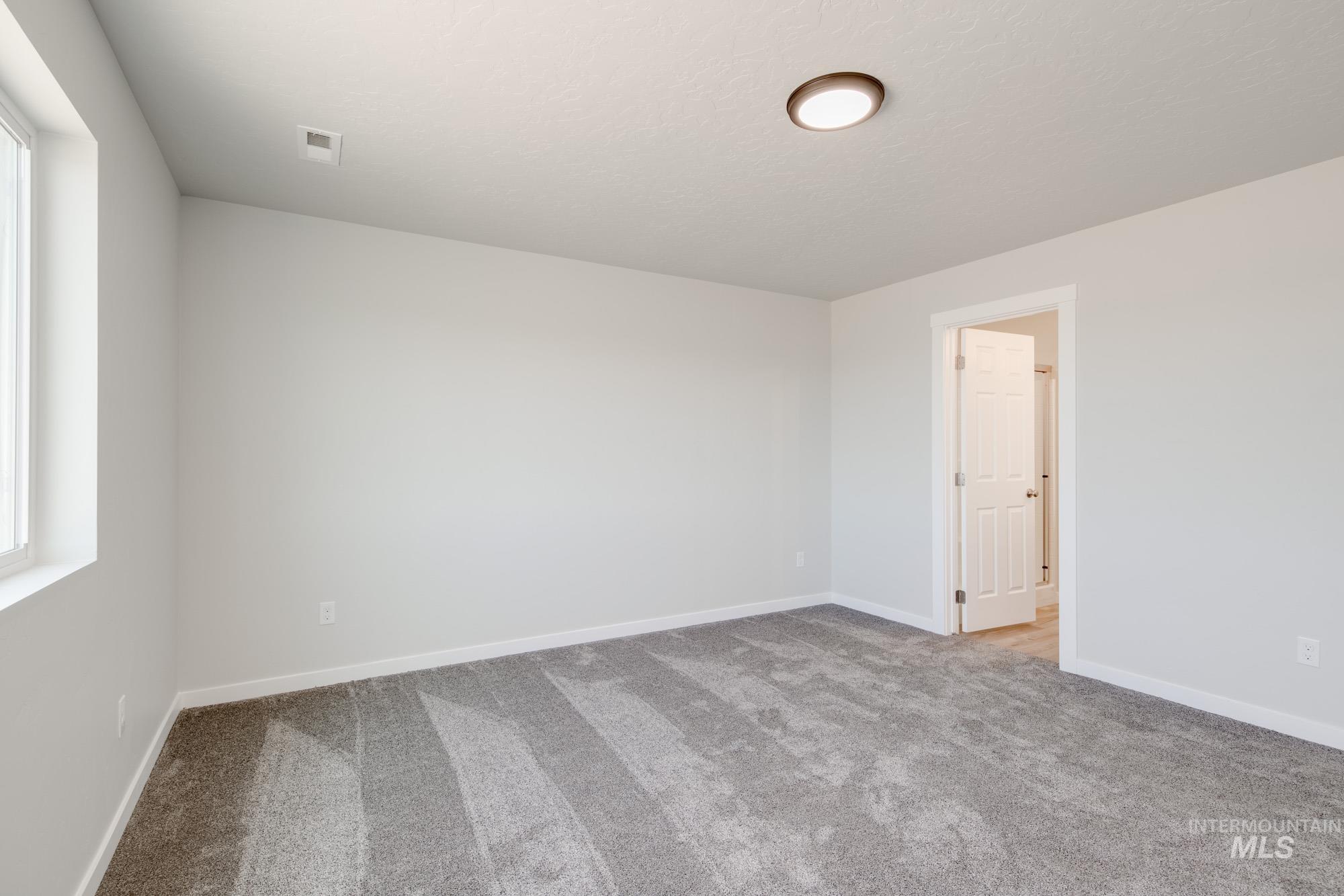 2395 W Opalite Dr Property Photo 17