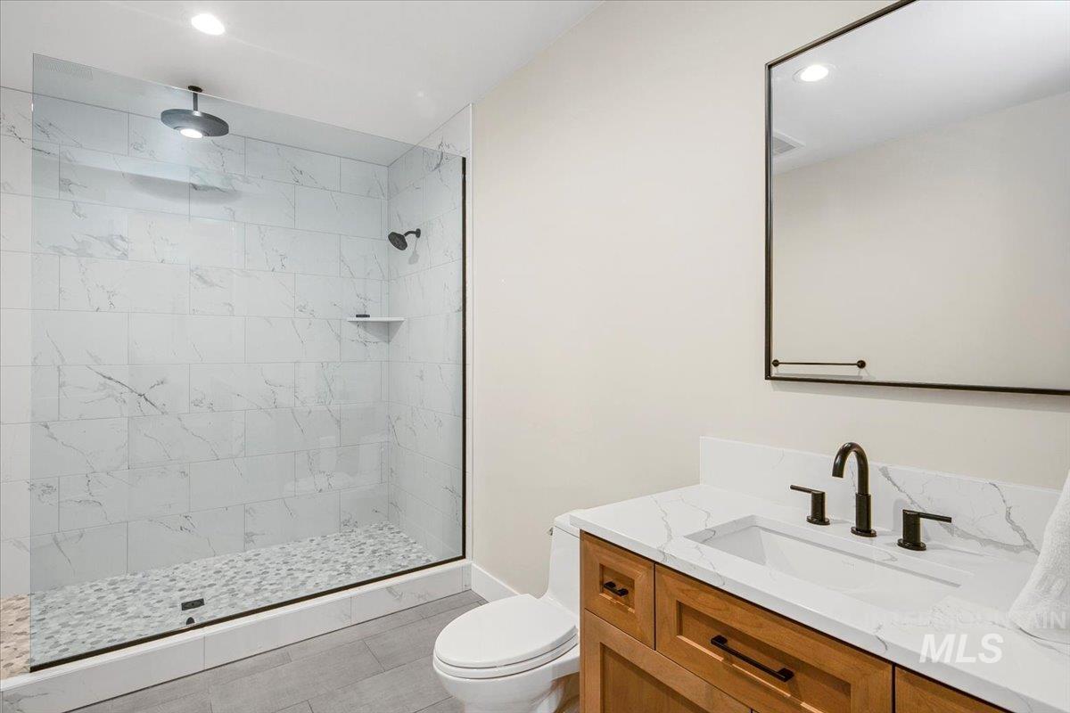8470 W Cliff Rose Ct Property Photo 47