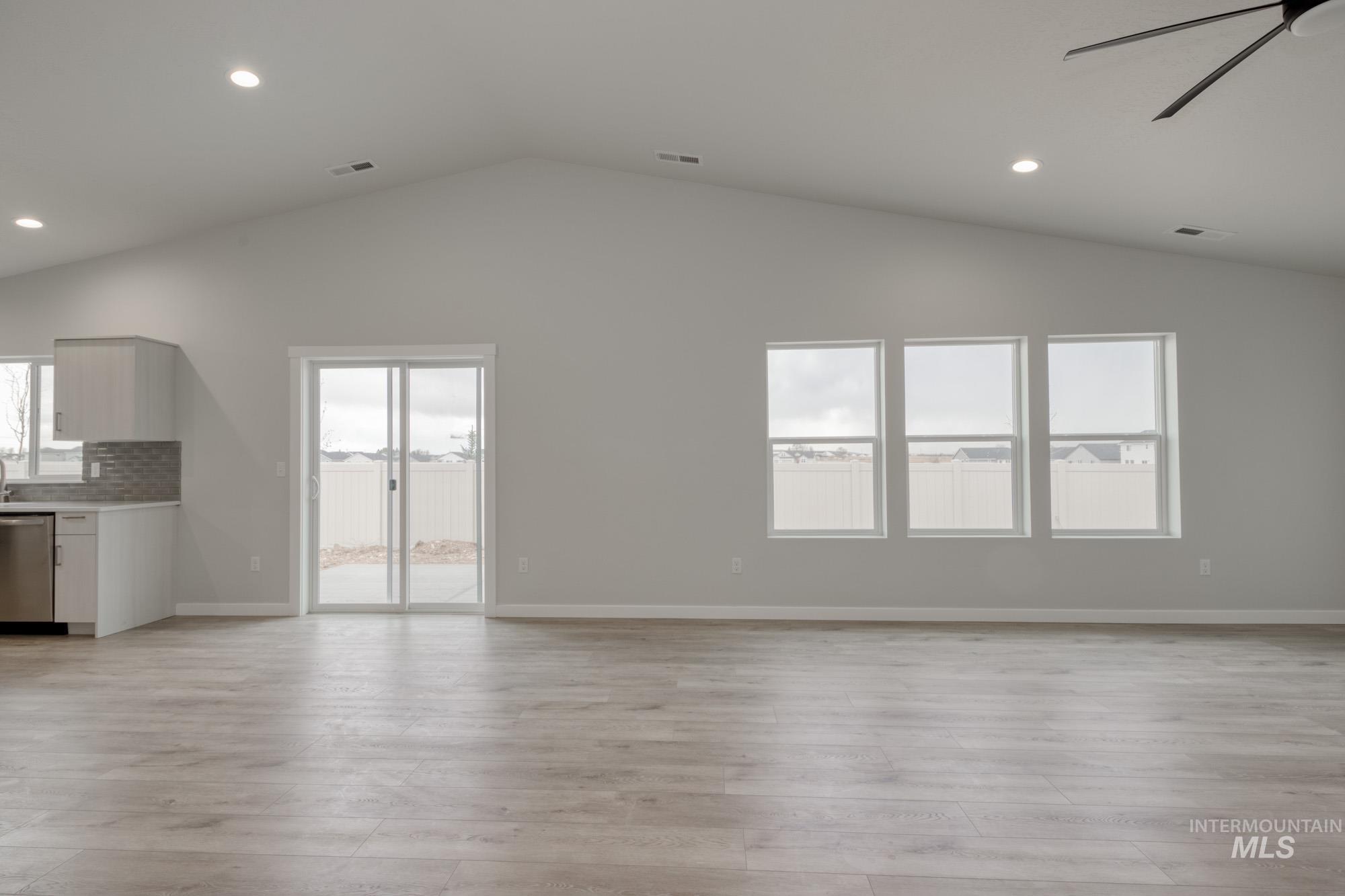 3535 W Morere Dr Property Photo 12