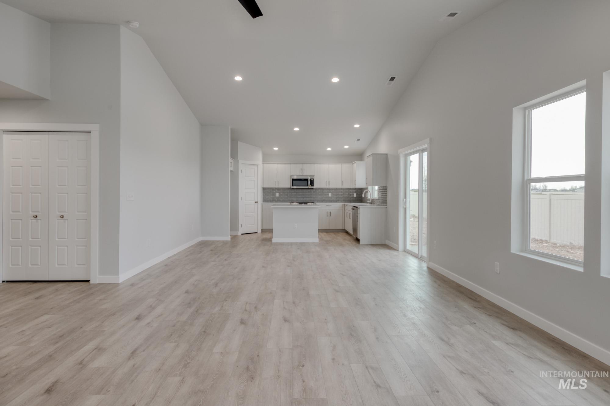 3535 W Morere Dr Property Photo 14