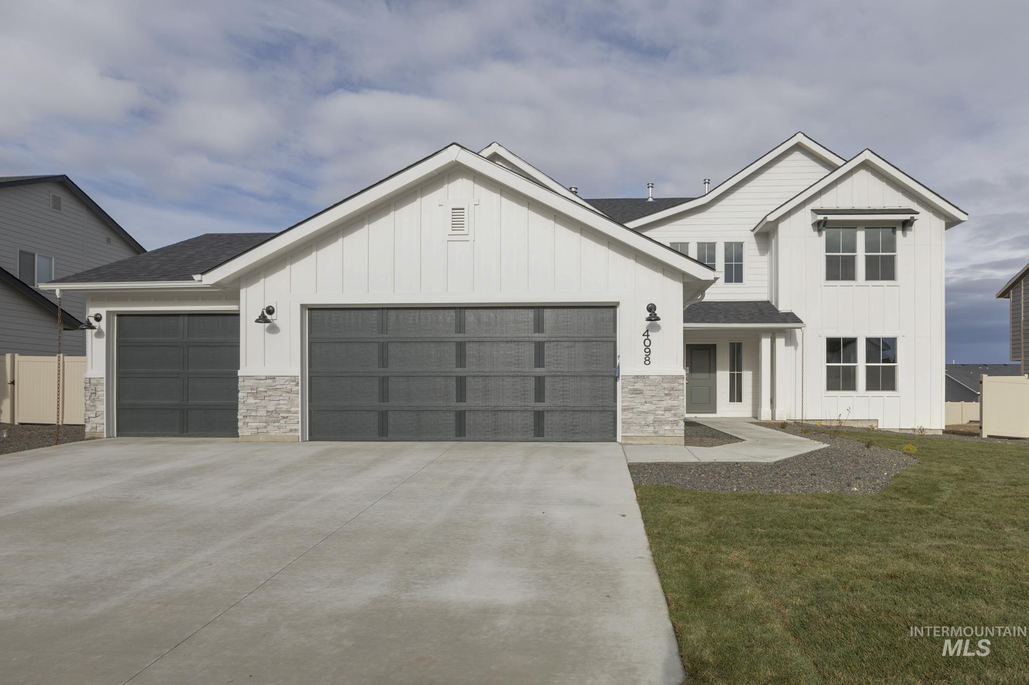 3575 W Morere Dr Property Photo