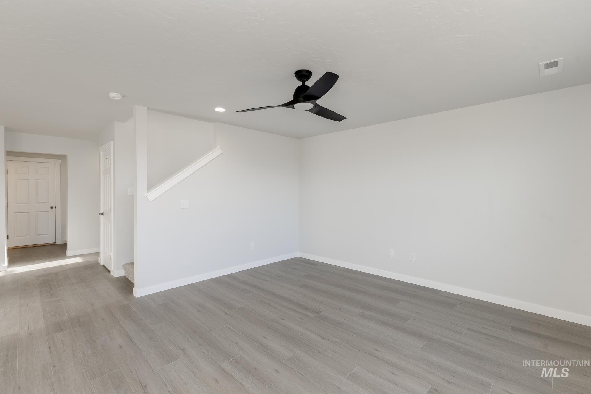 2747 E Valley Wind St Property Photo 11