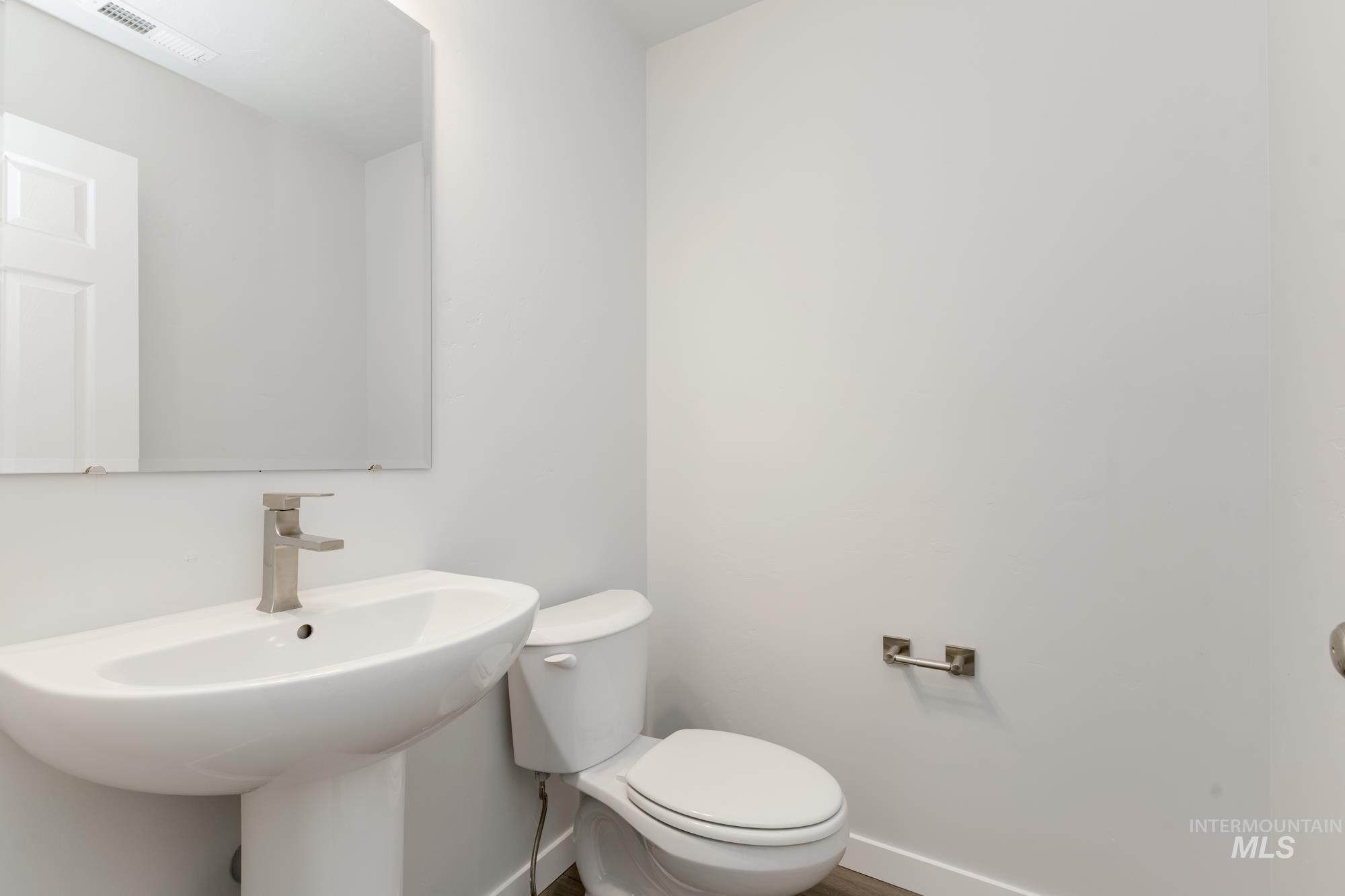 2747 E Valley Wind St Property Photo 13