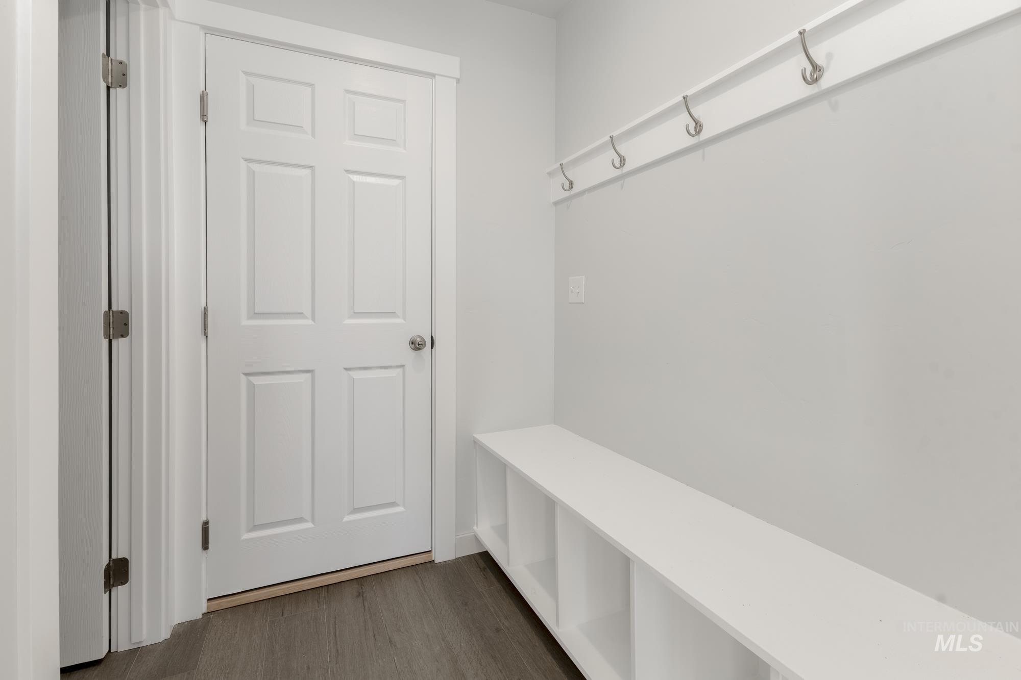 2747 E Valley Wind St Property Photo 15
