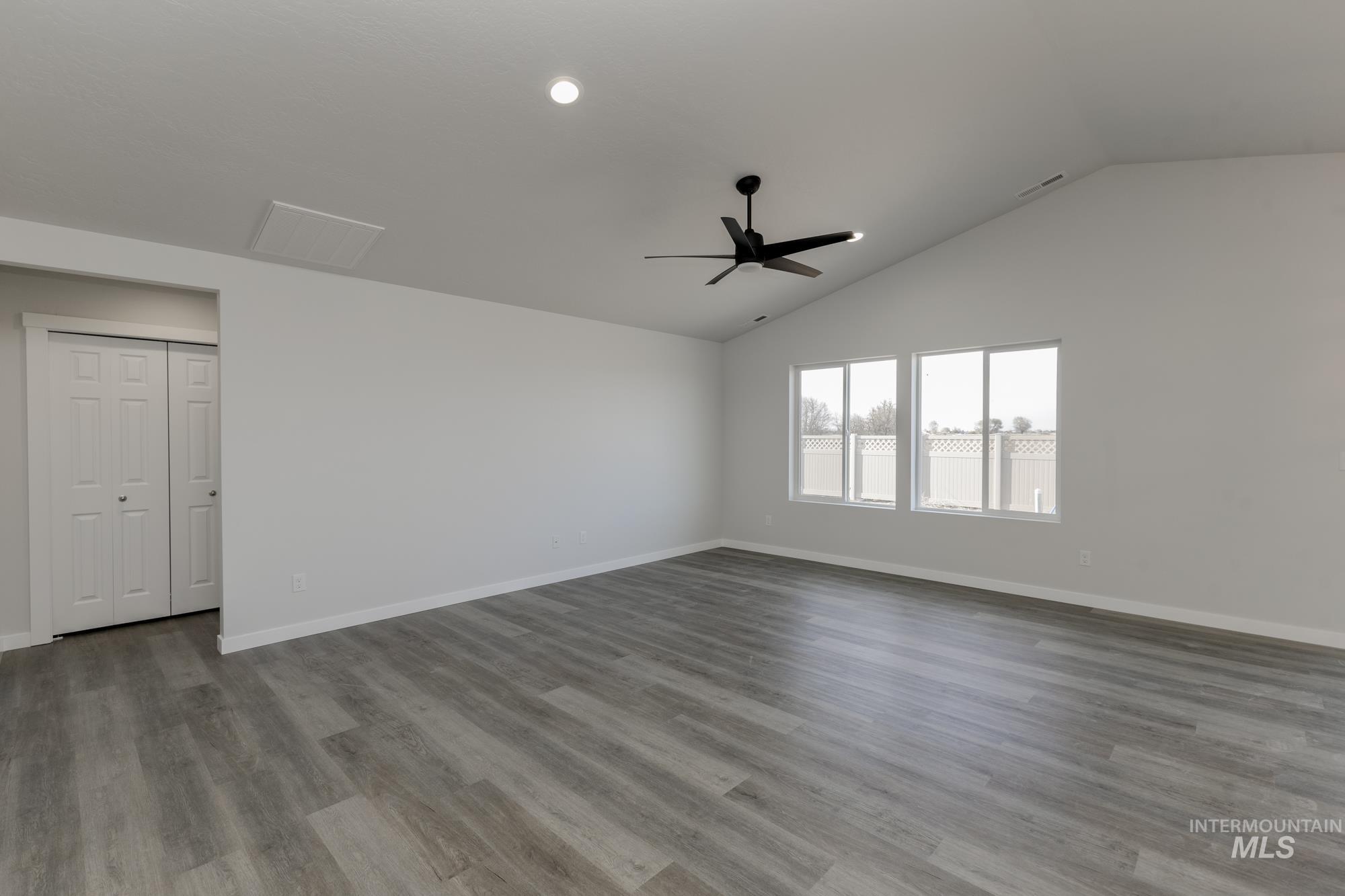 2763 E Valley Wind St Property Photo 10