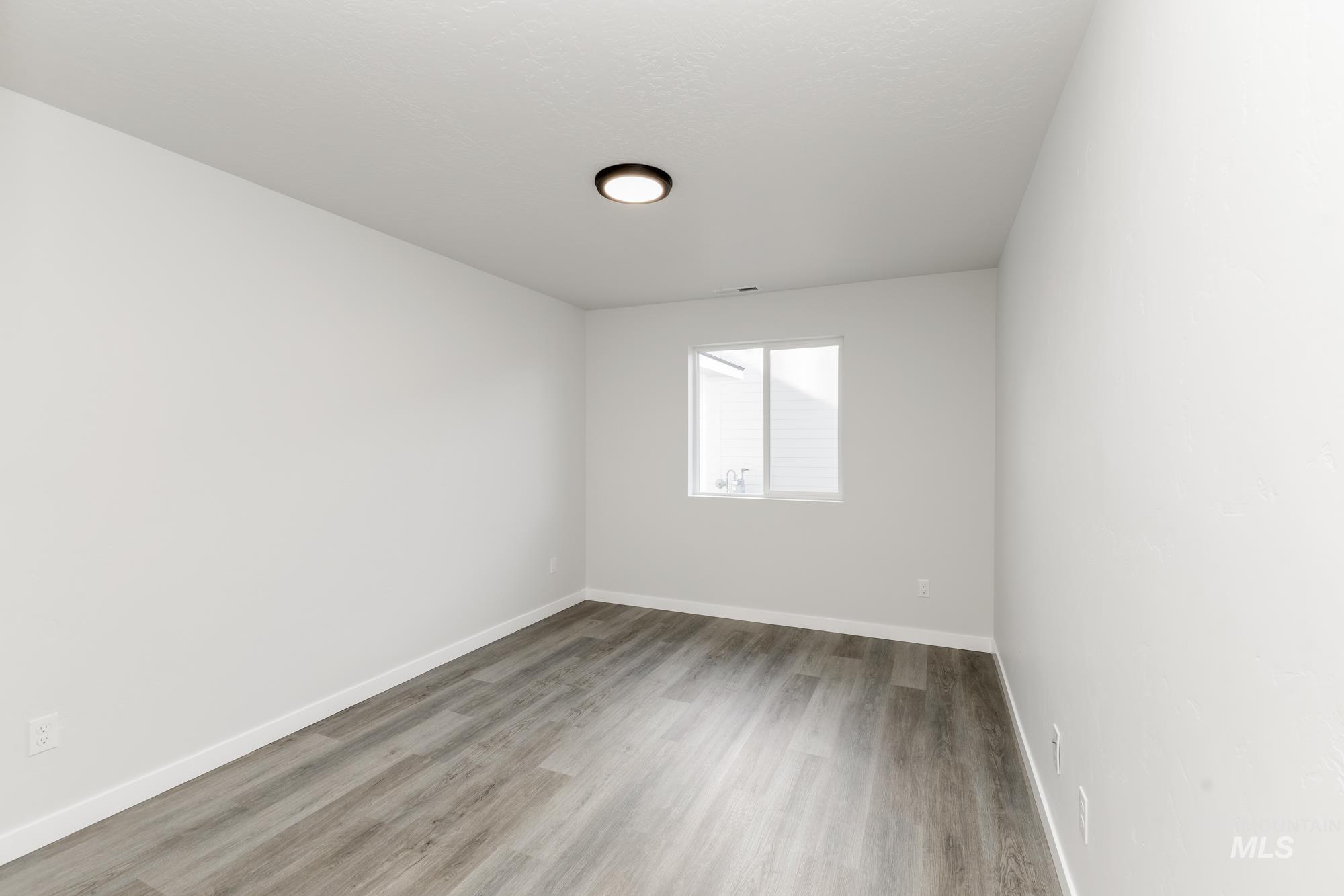 2763 E Valley Wind St Property Photo 11