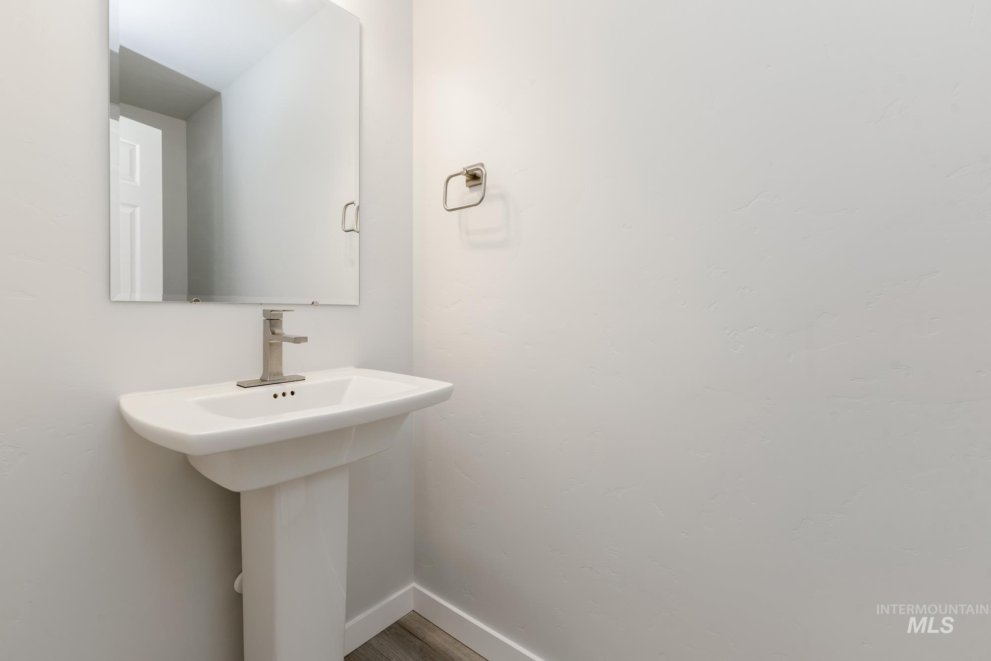 2816 N Eagle Meadow Ave Property Photo 12