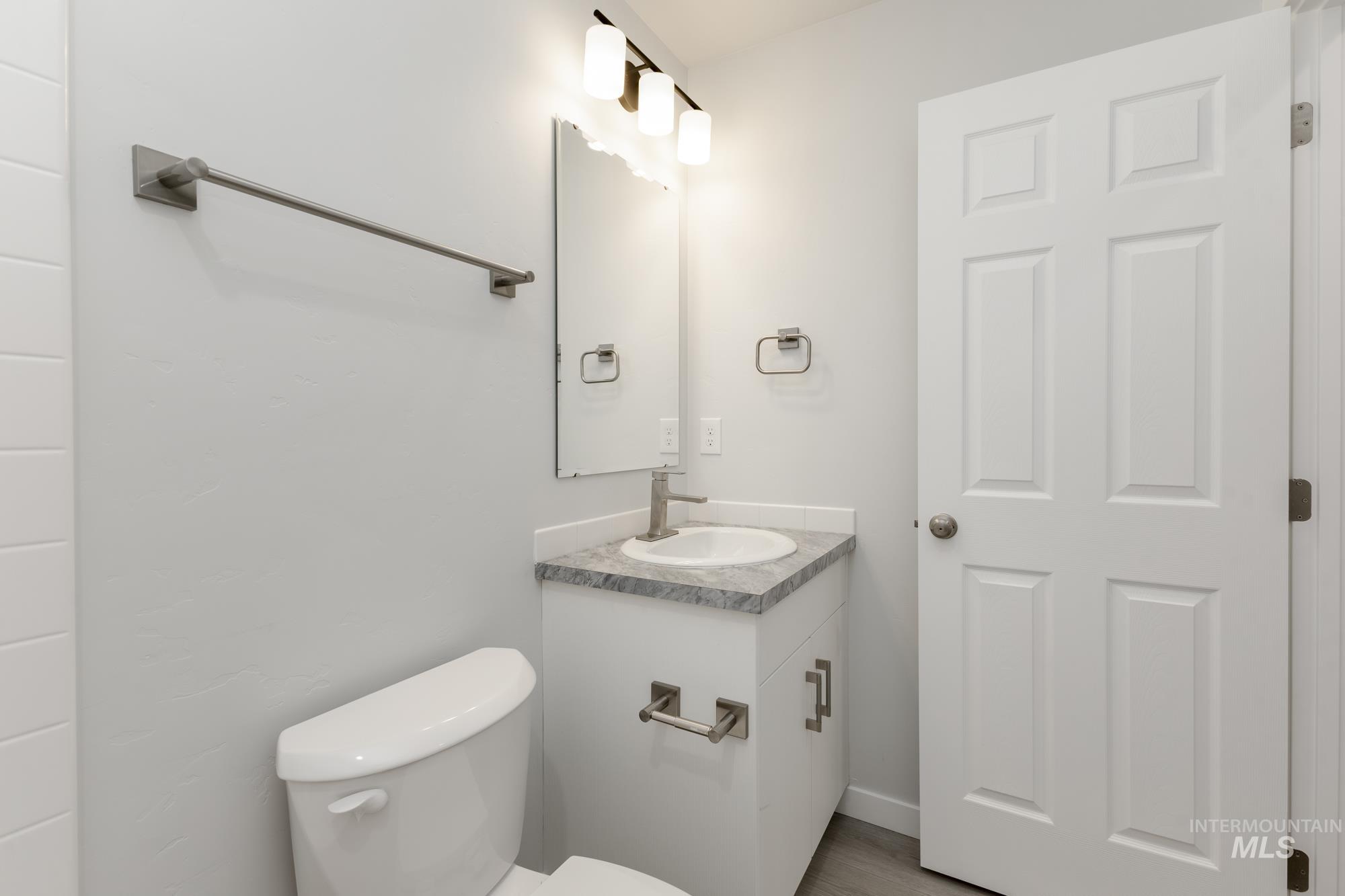 2816 N Eagle Meadow Ave Property Photo 17