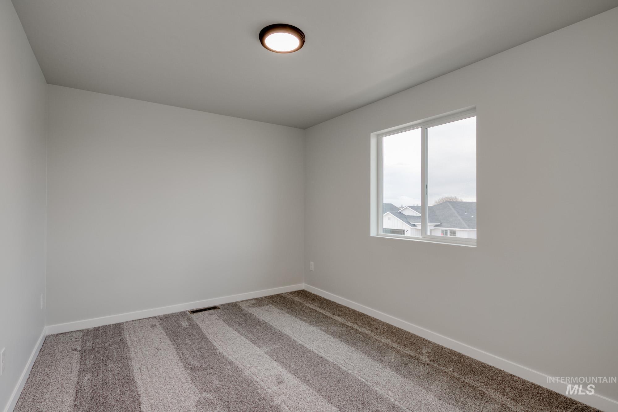 2804 N Eagle Meadow Ave Property Photo 22