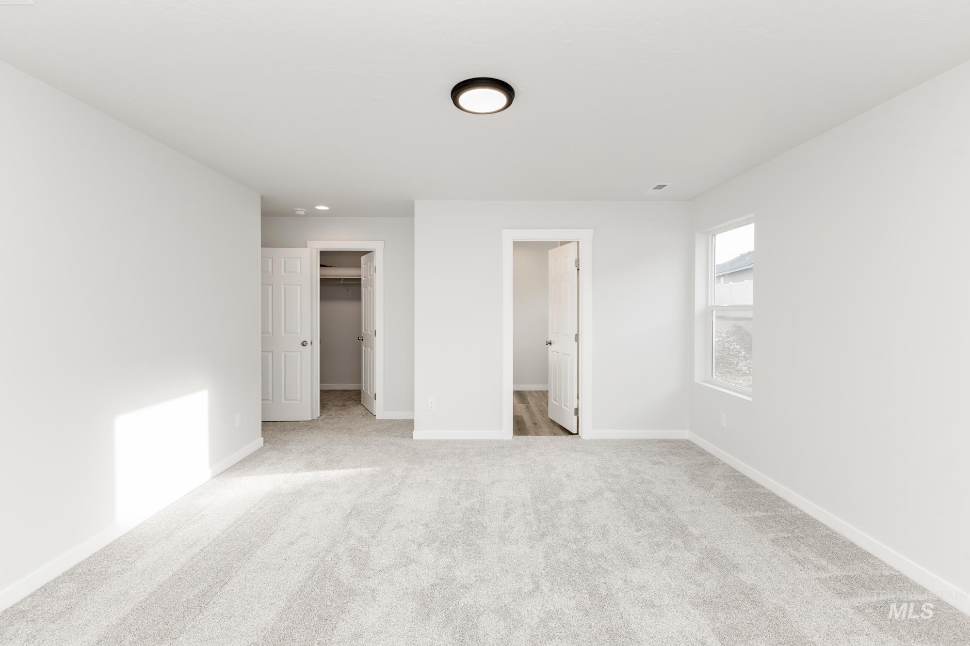 1396 W Malad River St Property Photo 17