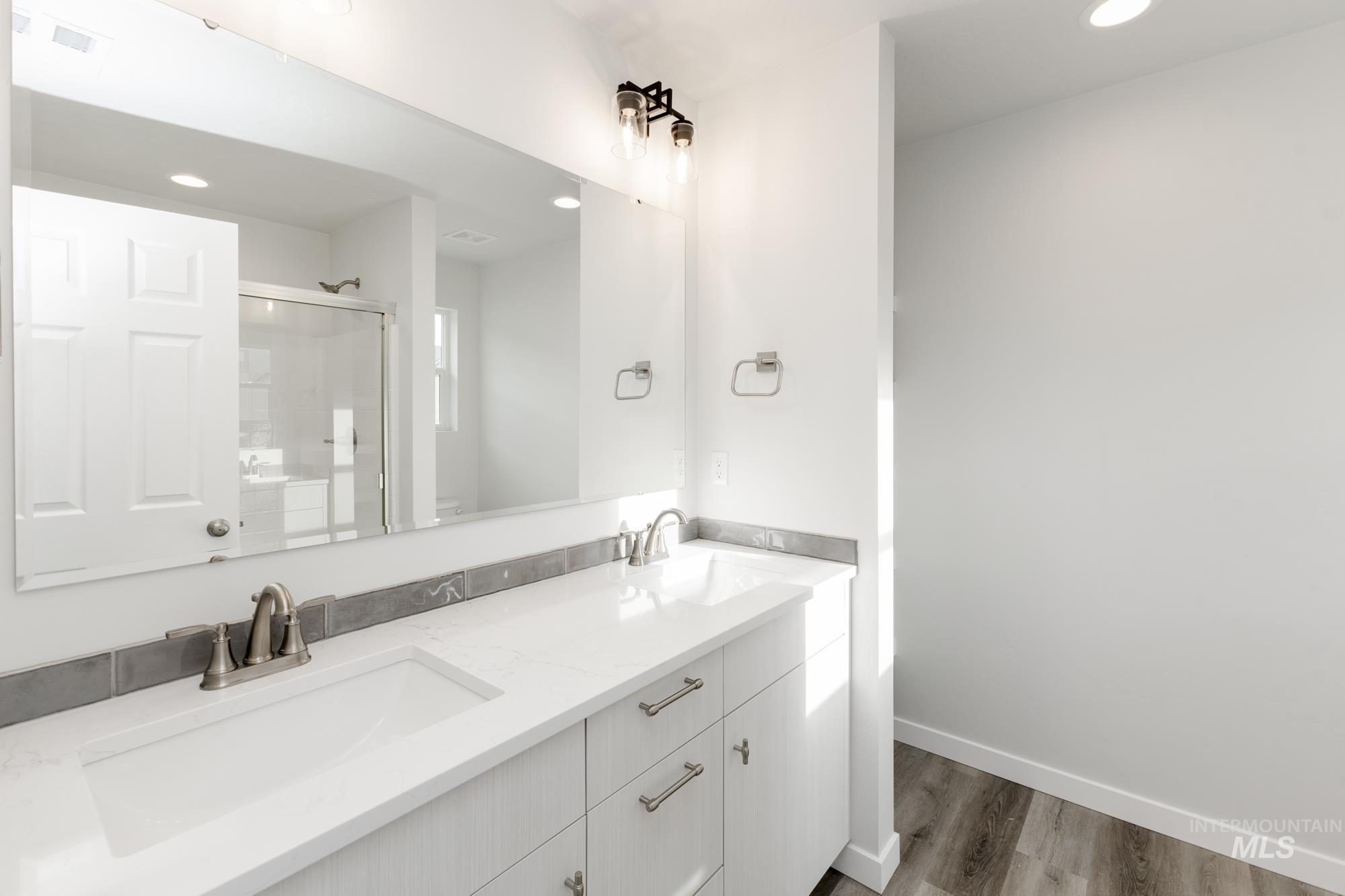 1396 W Malad River St Property Photo 19