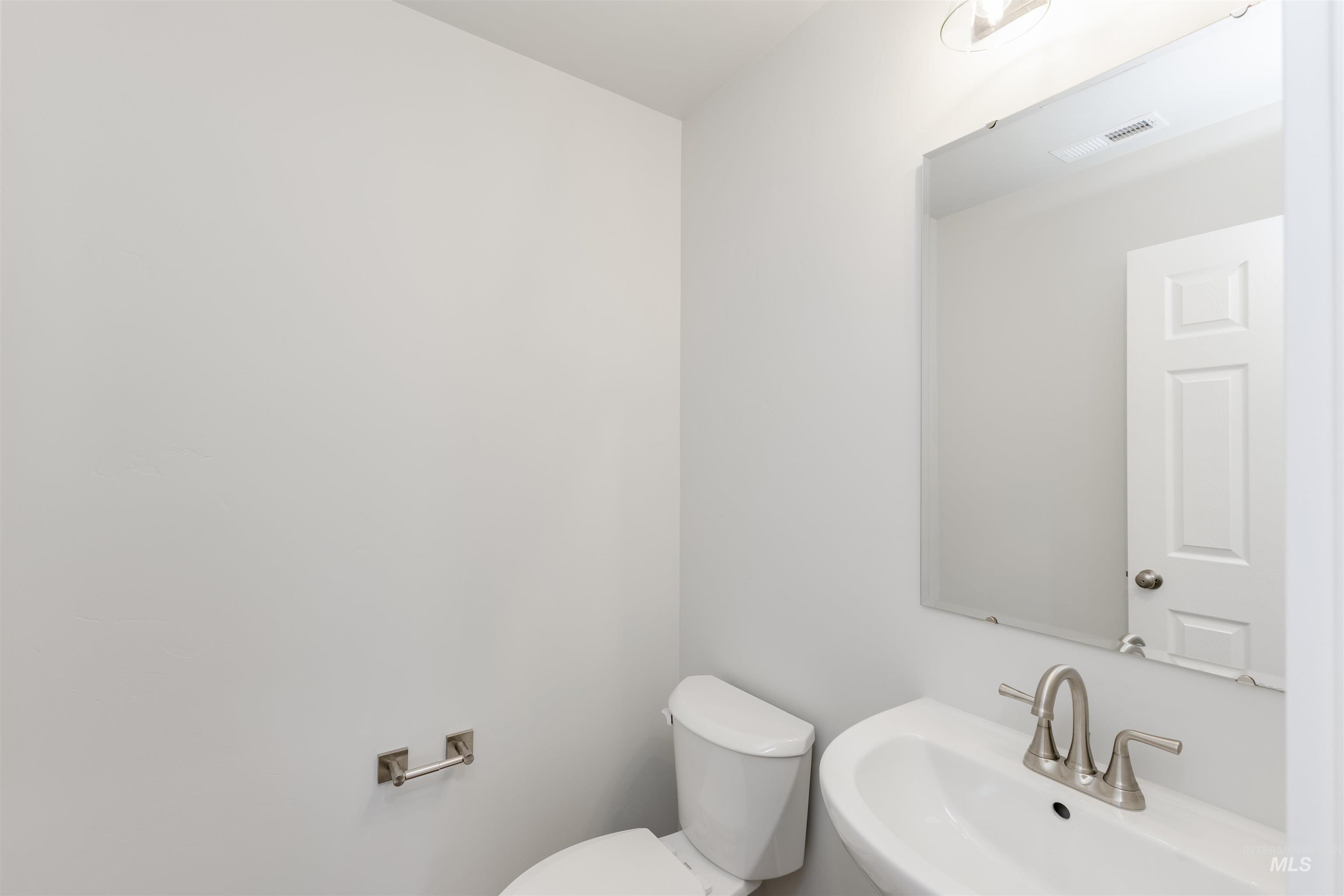 1378 W Crooked River Dr Property Photo 10