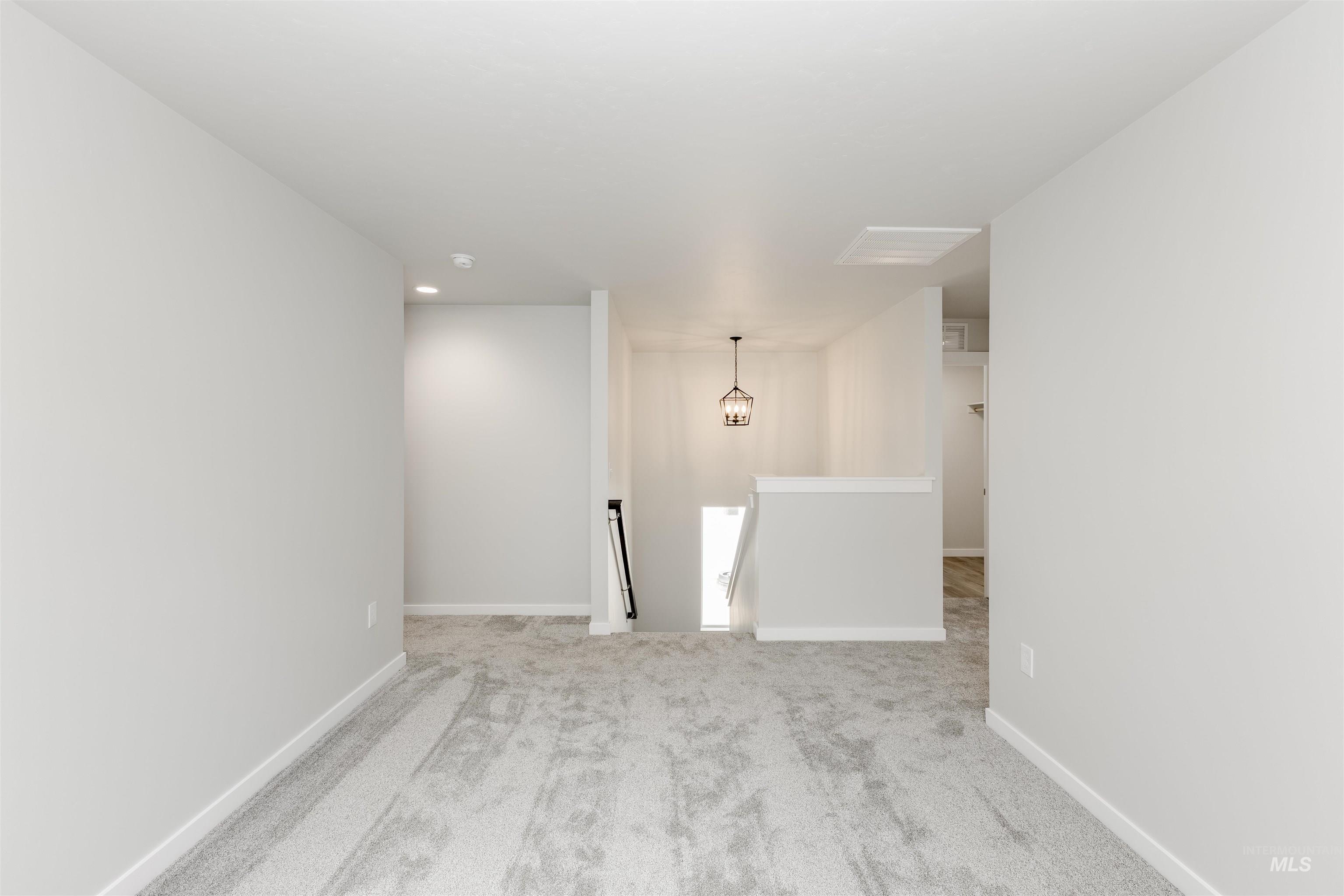 1378 W Crooked River Dr Property Photo 11