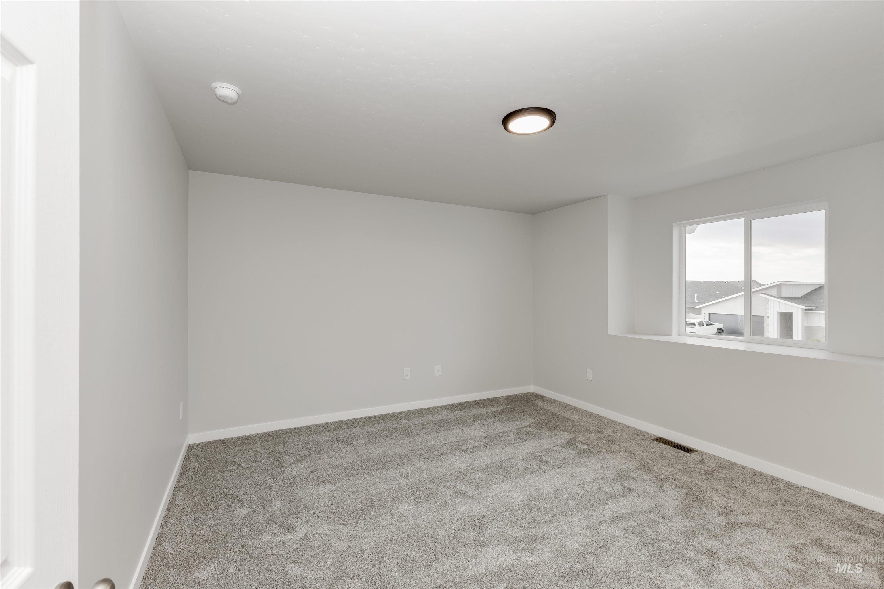 1378 W Crooked River Dr Property Photo 16