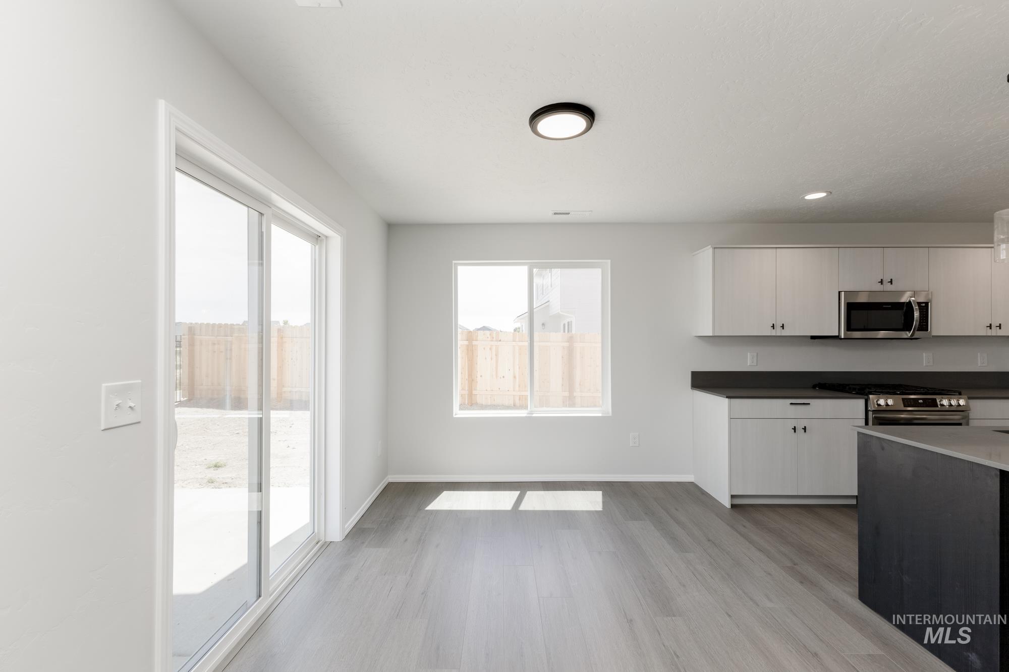 16804 Dunning Way Property Photo 15