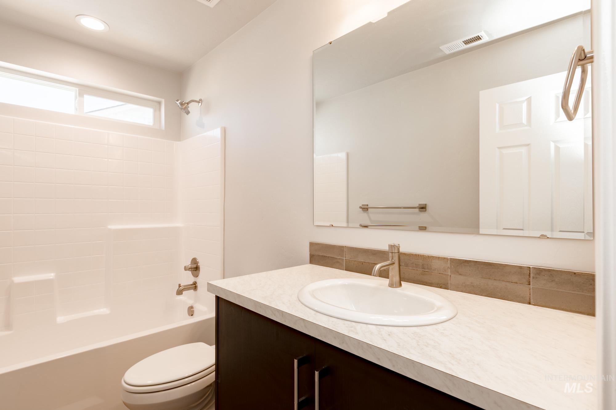 16804 Dunning Way Property Photo 22