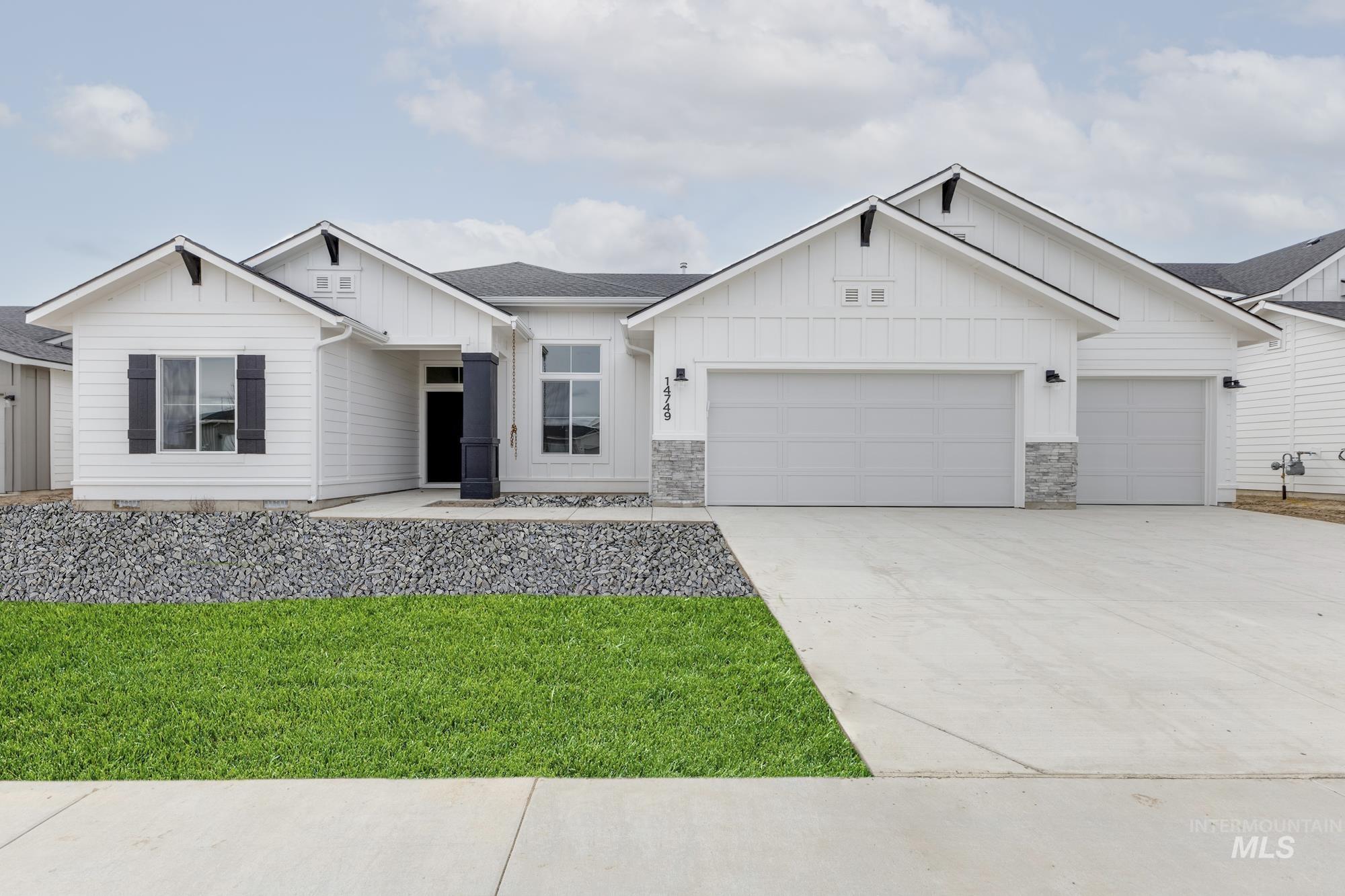 14749 N Ninja Way Property Photo 1
