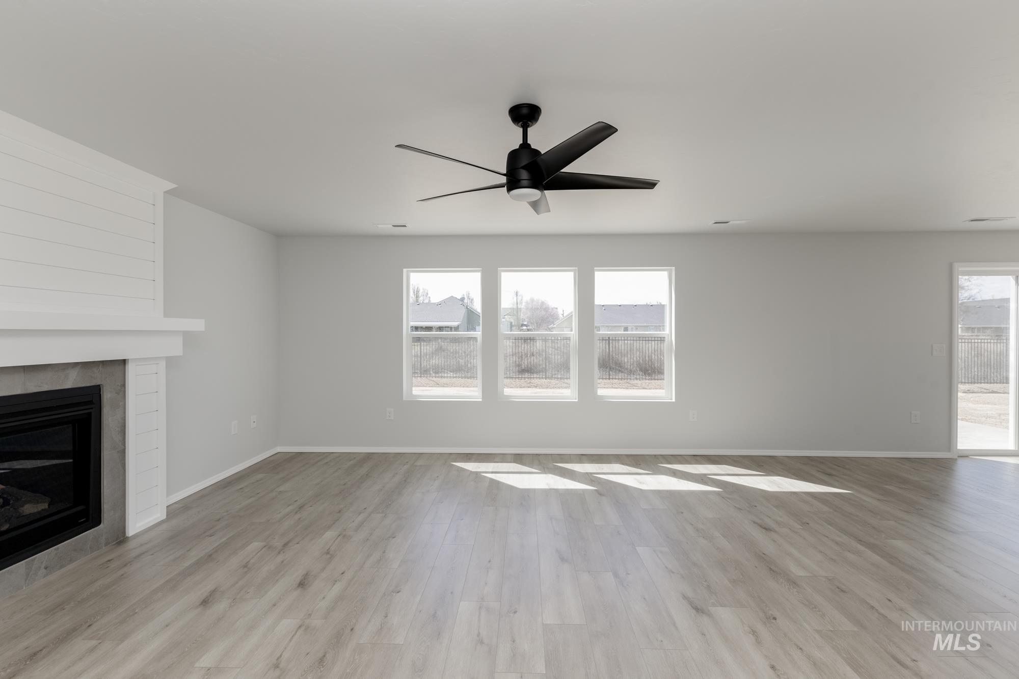 11075 W Windmill Way Property Photo 9
