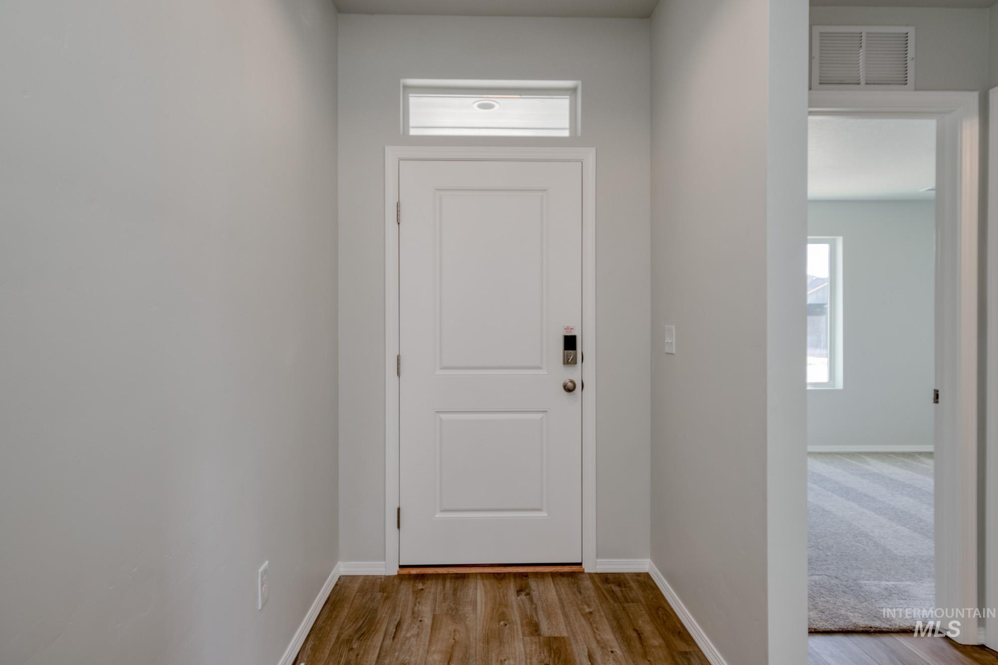 15427 Ivybridge Way Property Photo 2