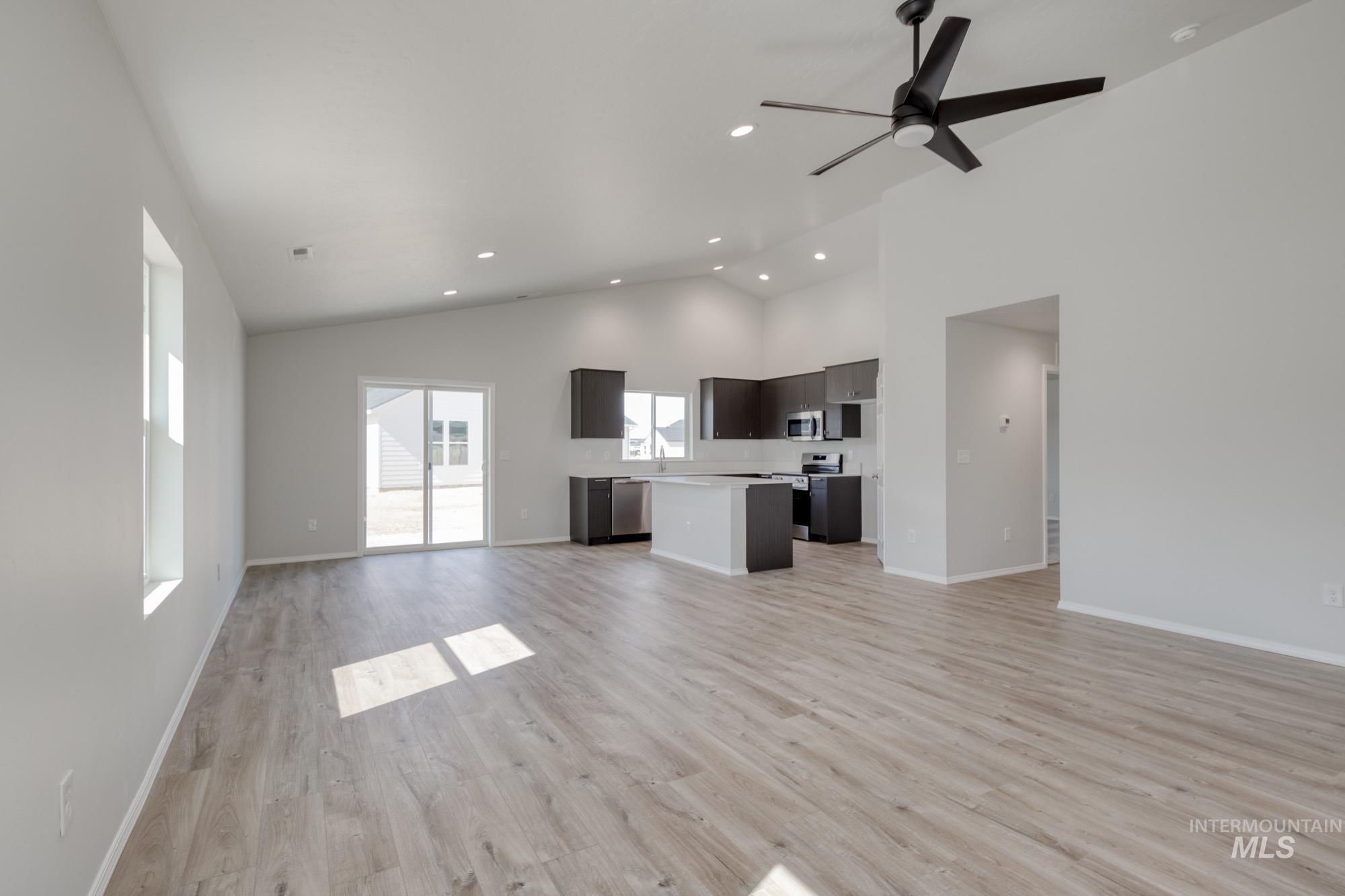 15427 Ivybridge Way Property Photo 9