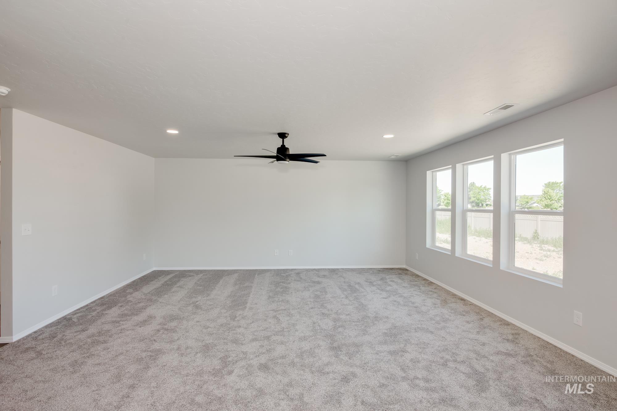 12651 Kinsella St Property Photo 9