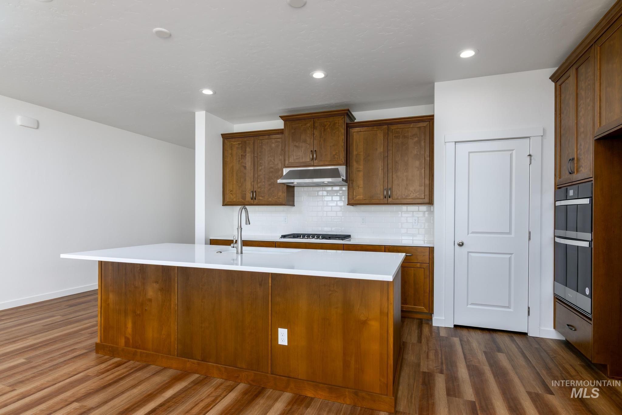 15338 Blue Pinion Ave Property Photo 7