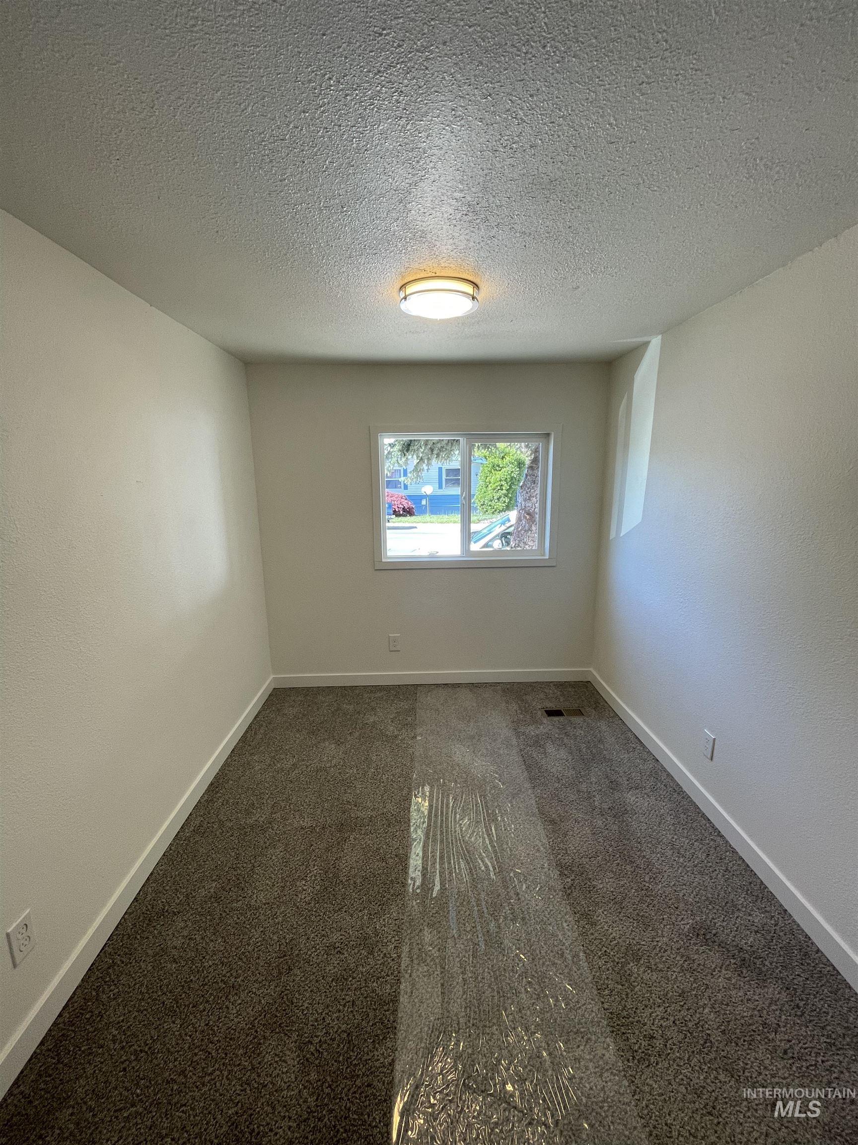 431 Mesquite St Property Photo 14