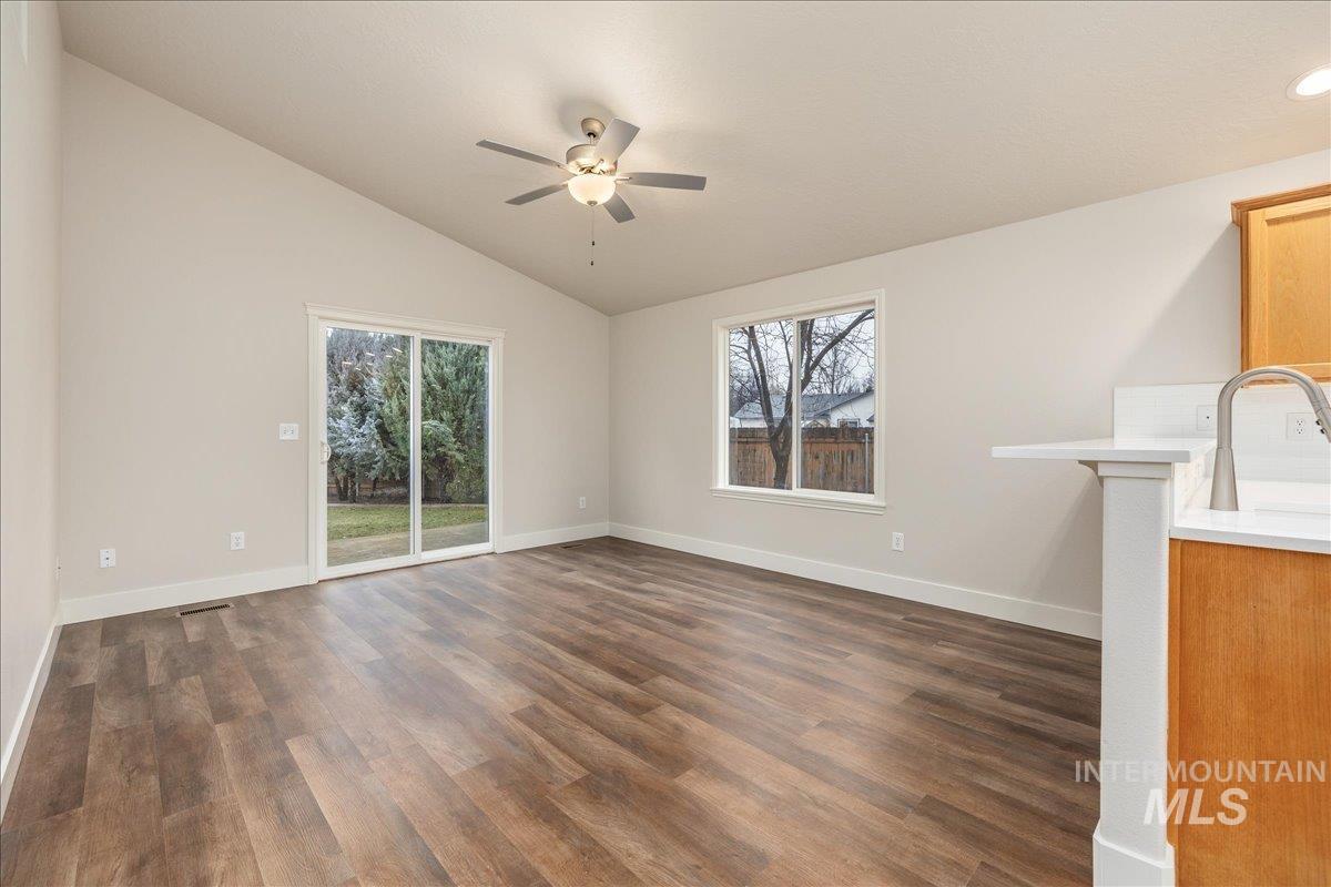 4112 W Cherrytree Ct Property Photo 13
