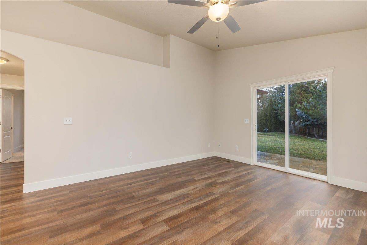 4112 W Cherrytree Ct Property Photo 28